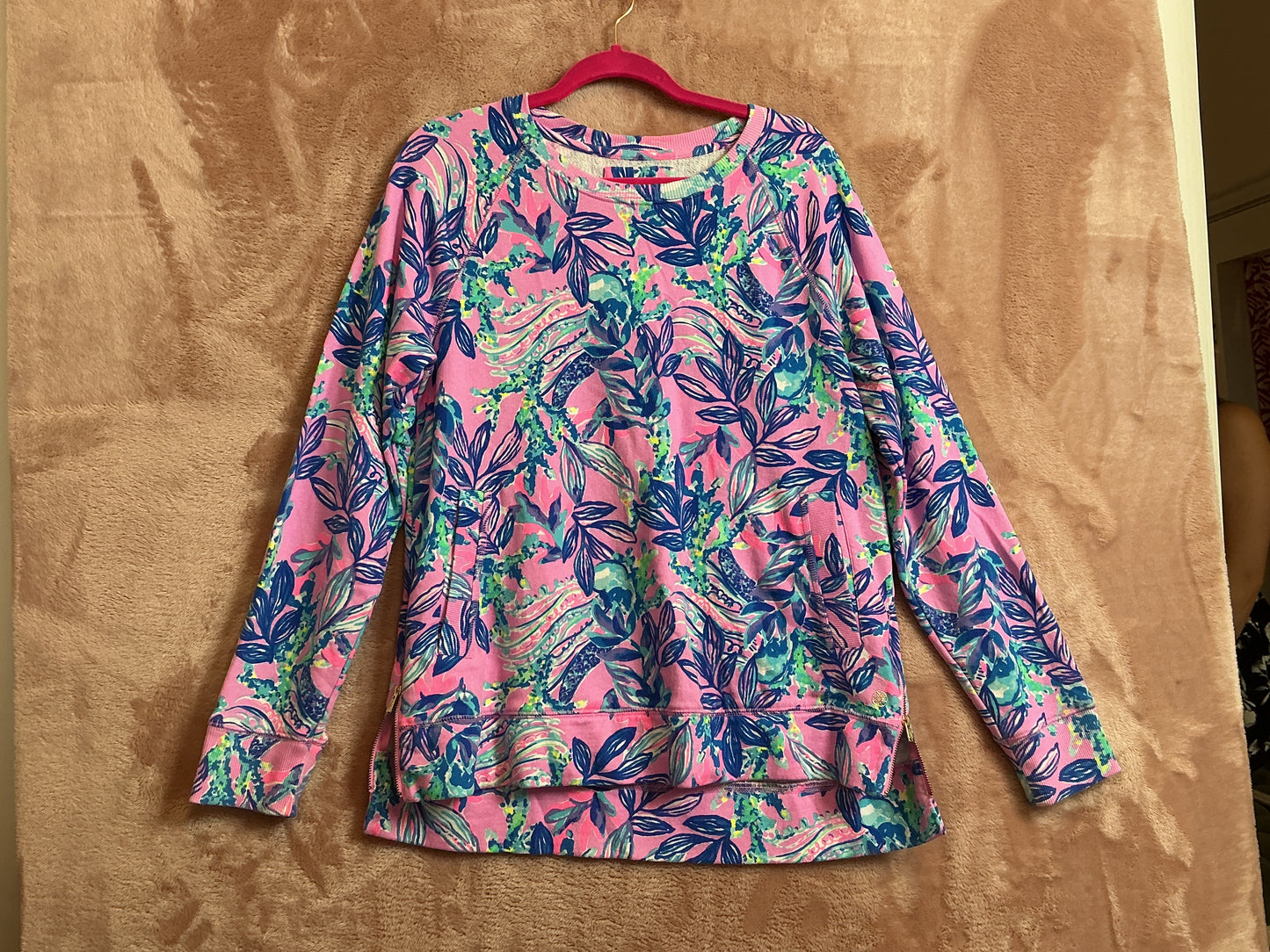 Lilly Pulitzer Sweatshirt - Size L