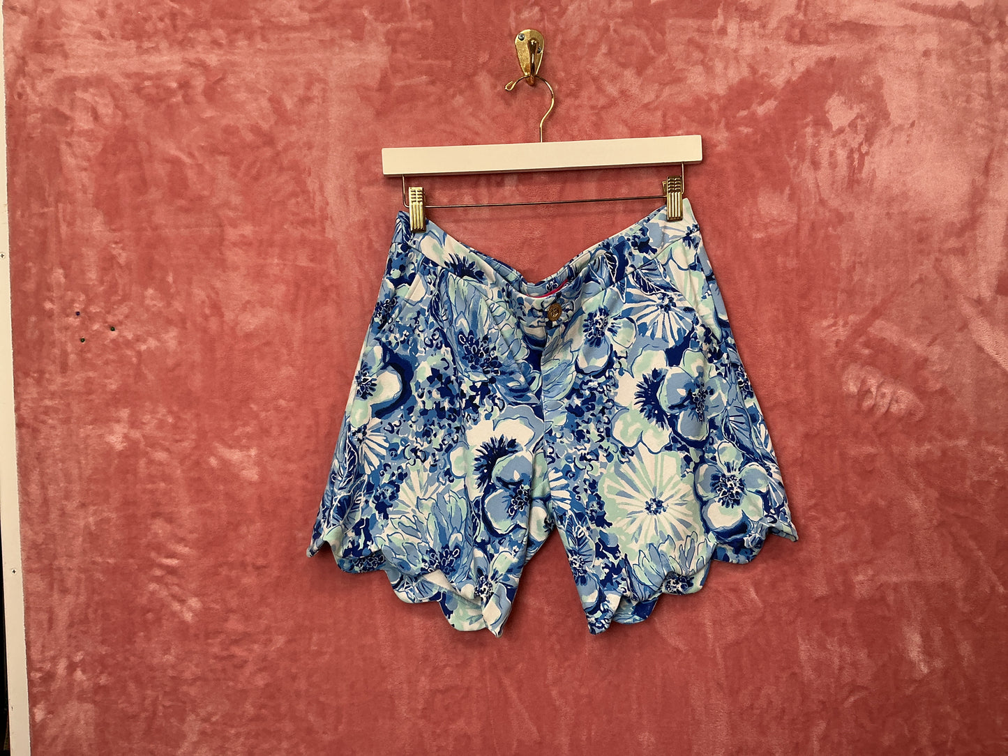 Lilly Pulitzer Shorts - Size 6
