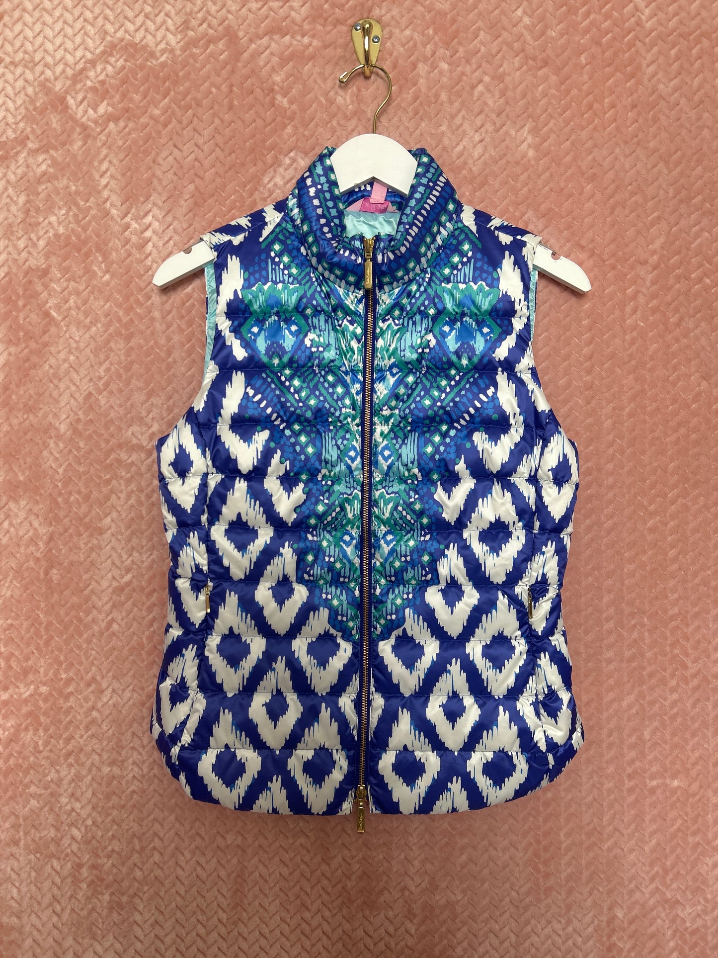 Lilly Pulitzer NWT Essia Masterpiece Puffer Oh My Cod Engineered Vest - Size S