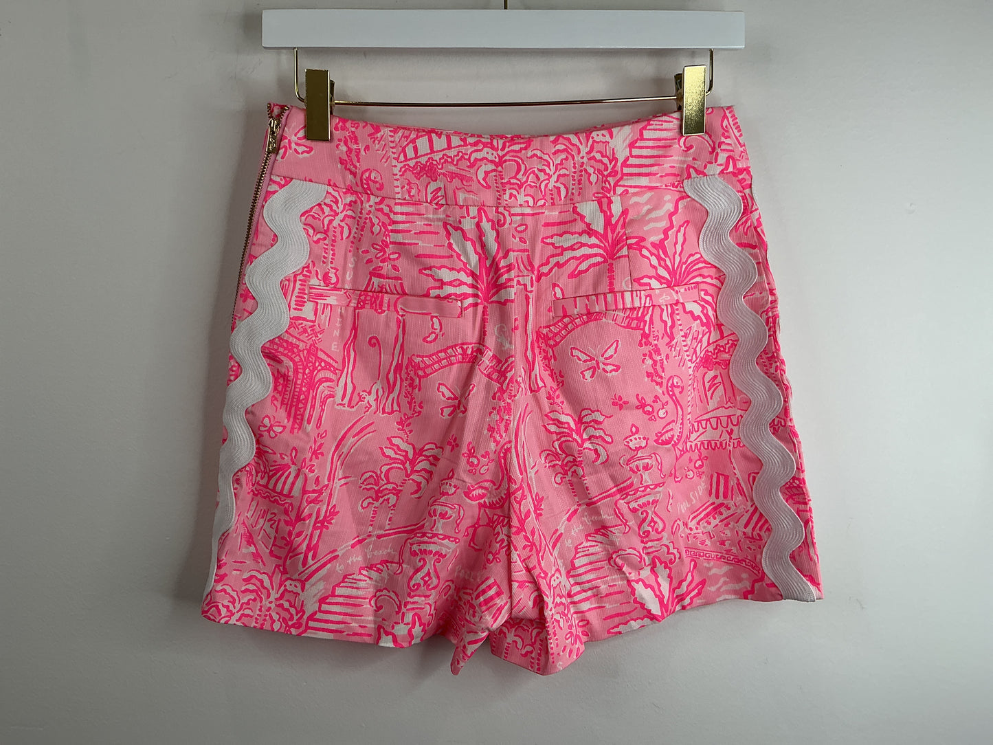 Lilly Pulitzer Shorts - Size 0
