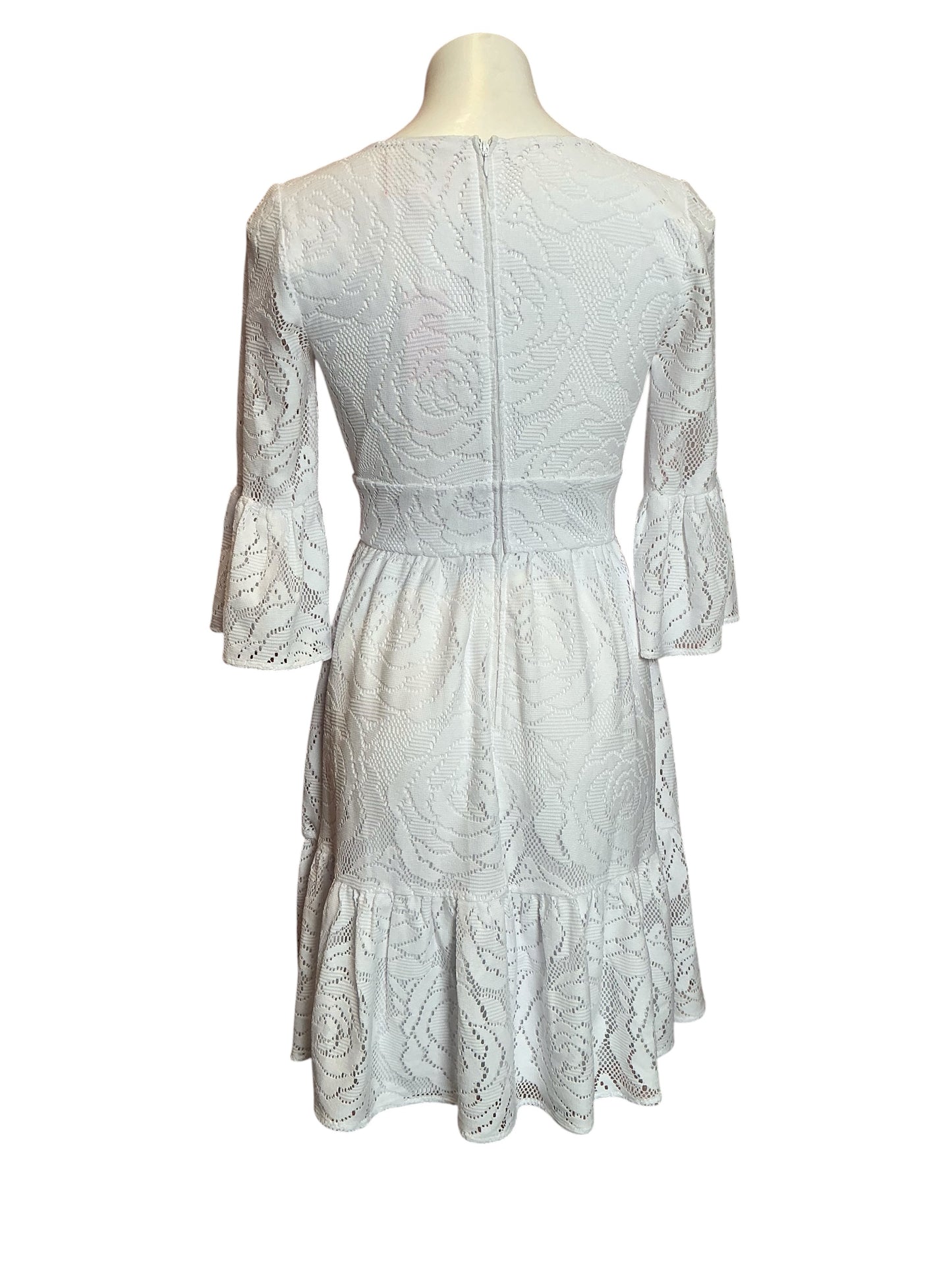 Lilly Pulitzer NWT Cecelia Dress Resort White Bungalow Blossom Lace - Size 4