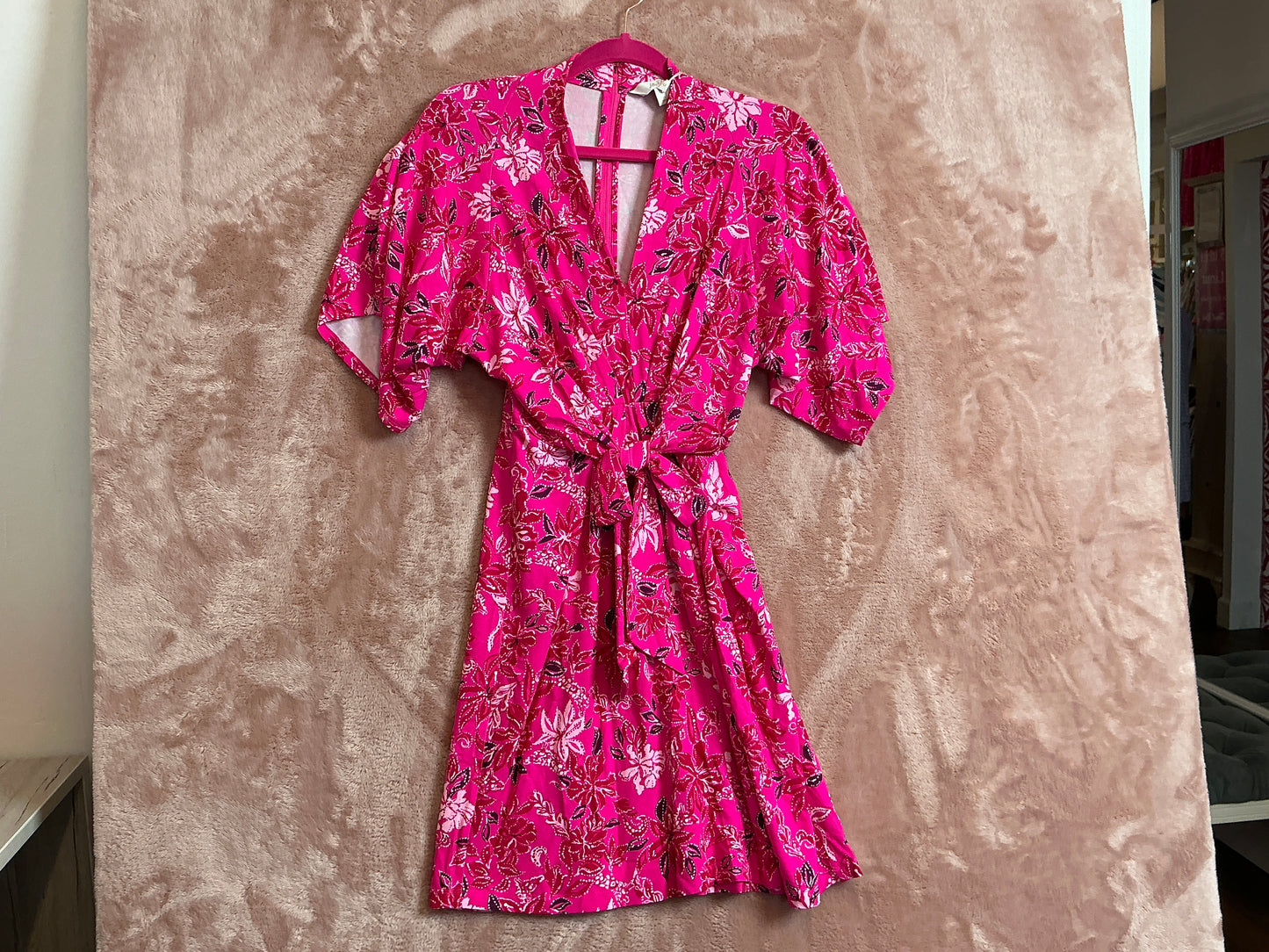 Lilly Pulitzer NWT - Wisteria Elbow Sleeve Dress - Passion Fruit Pink Giraffic Park - Size 0