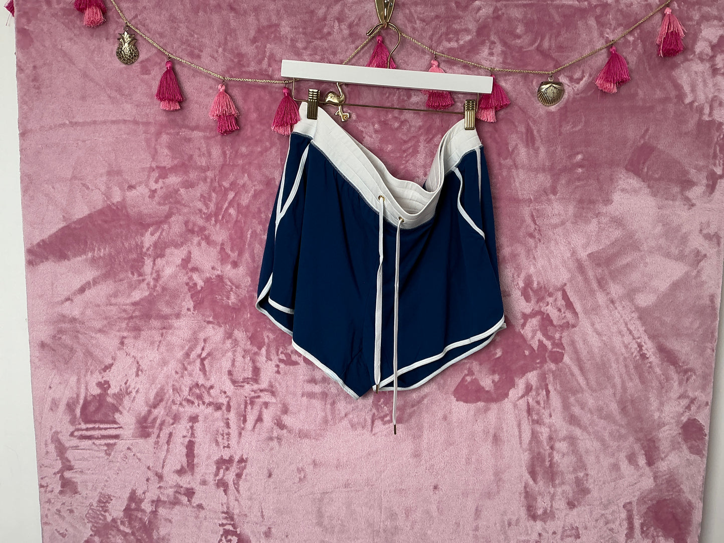 Lilly Pulitzer Short - Size XL