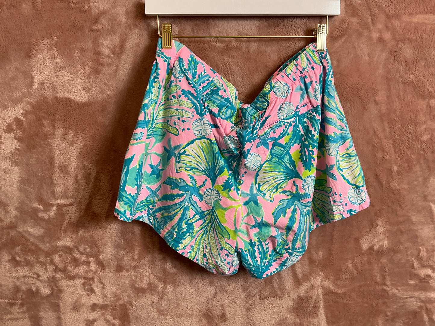 Lilly Pulitzer Short - Size L