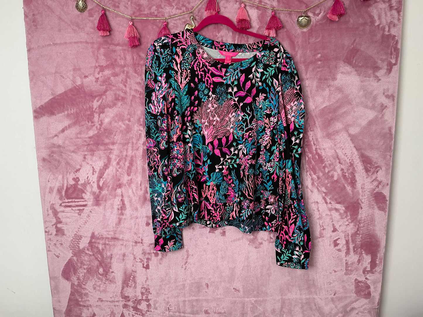 Lilly Pulitzer Sweater NWT - Jansen Sweatshirt - Onyx - Twilight Coral - Size XL