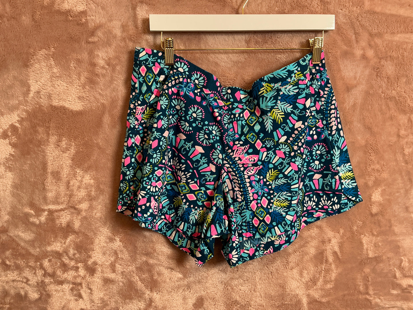 Lilly Pulitzer Short - Size L