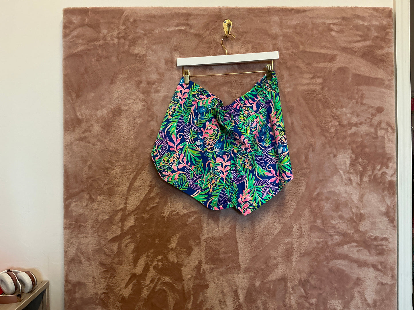 Lilly Pulitzer Short - Size XL