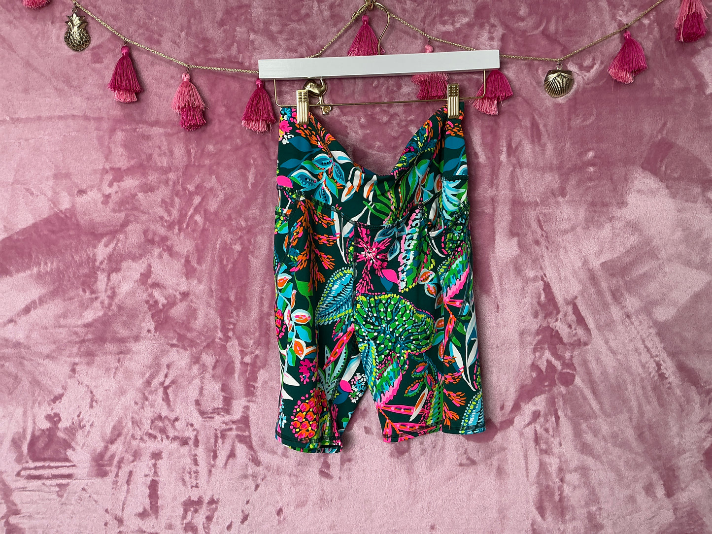 Lilly Pulitzer Short - Size XL