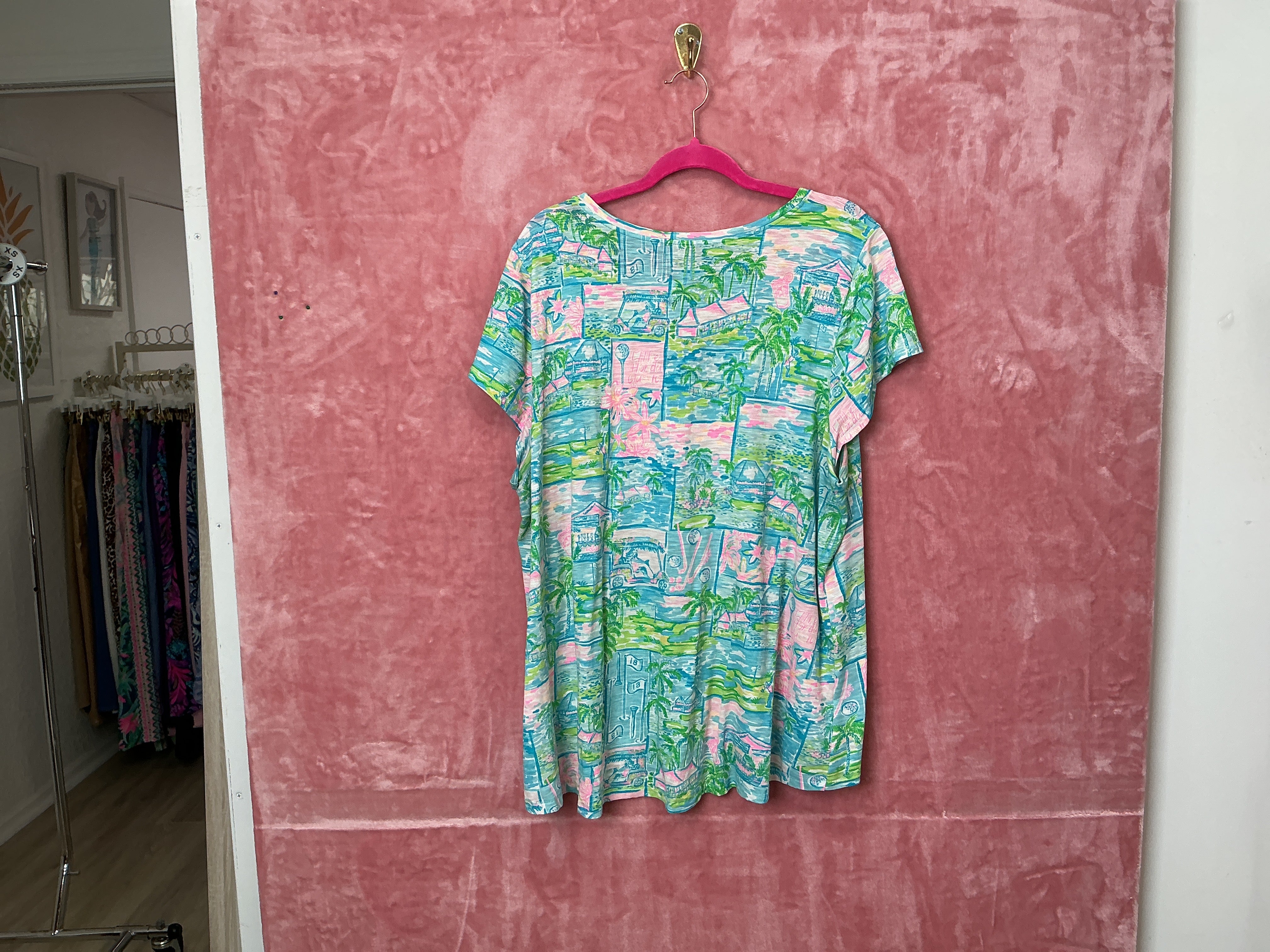 Lilly Pulitzer T-Shirt - Size XXL