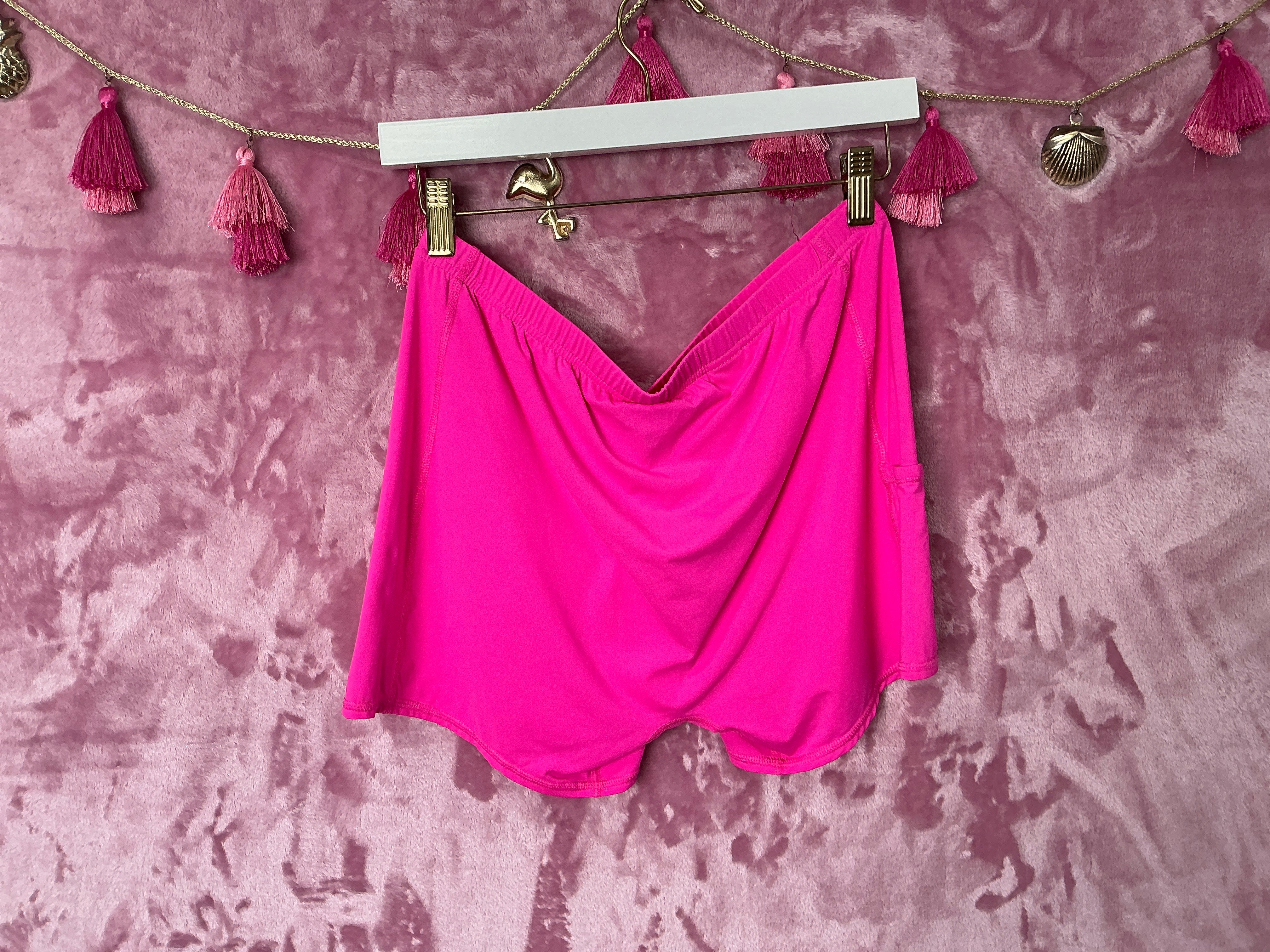 Lilly Pulitzer Short NWT - Size L