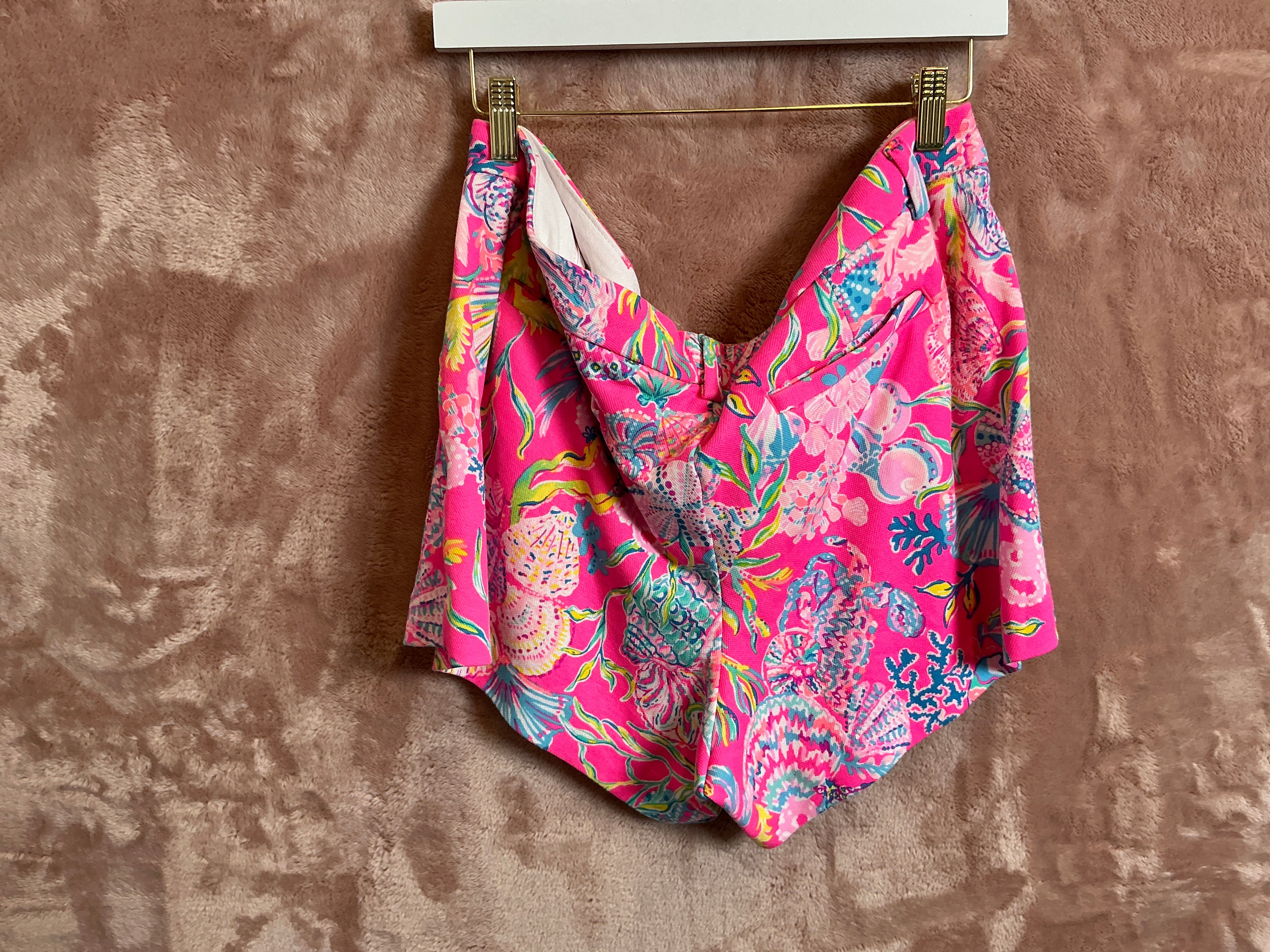 Lilly Pulitzer Short - Size 16