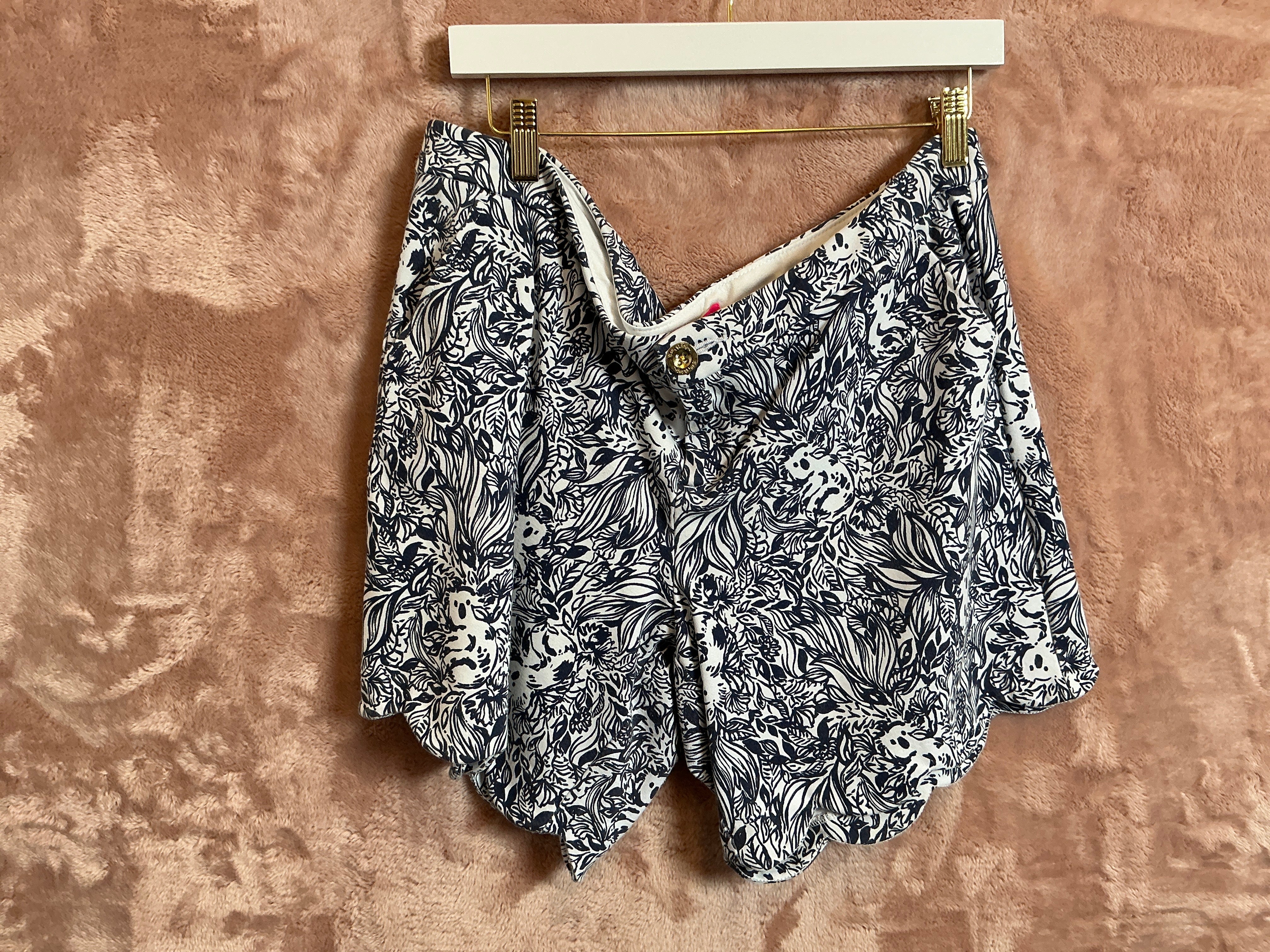 Lilly Pulitzer Short - Size 14