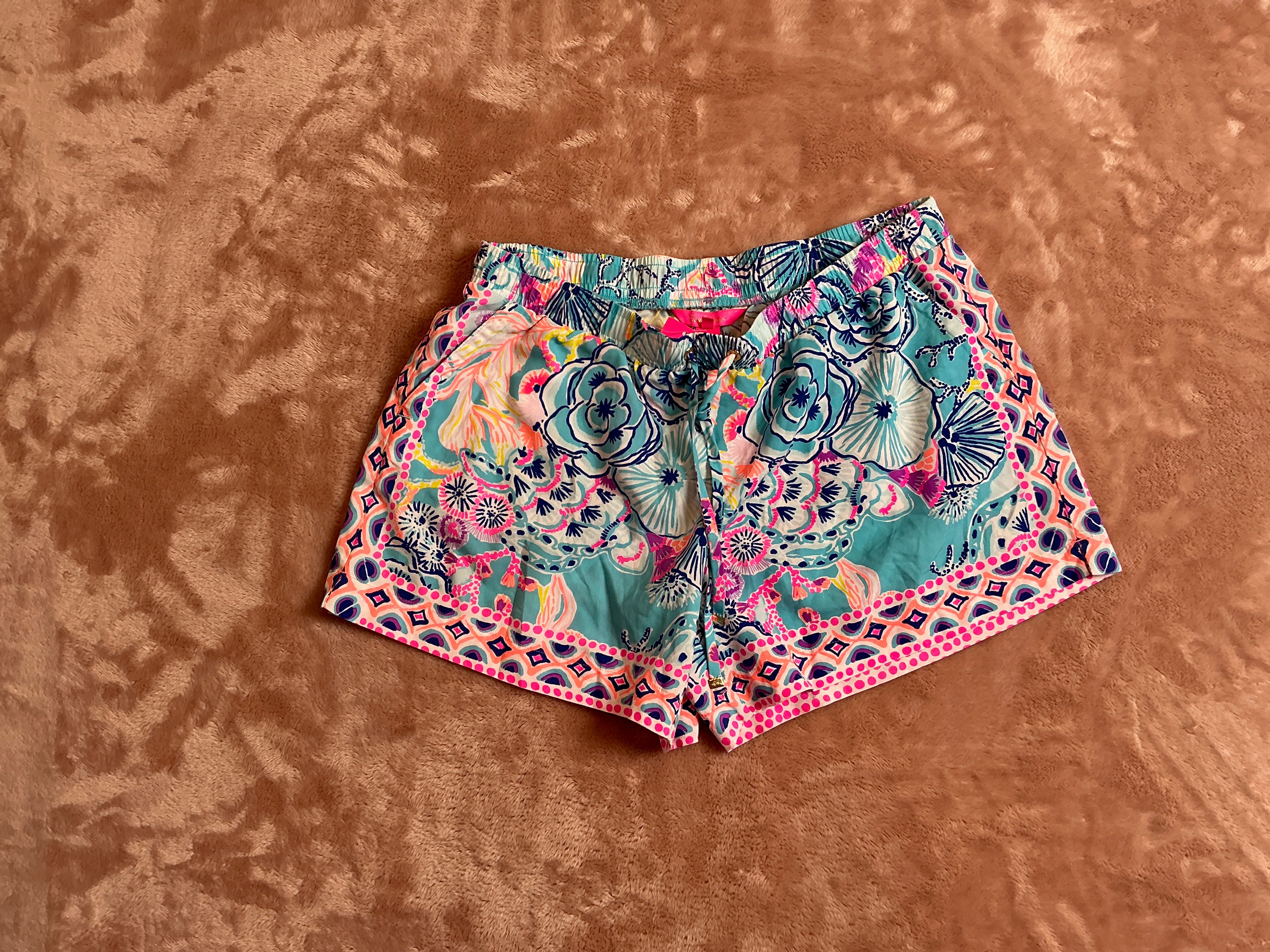 Lilly Pulitzer NWT Katia Short Bali Blue Once Upon A Tide Engineered Short - Size L