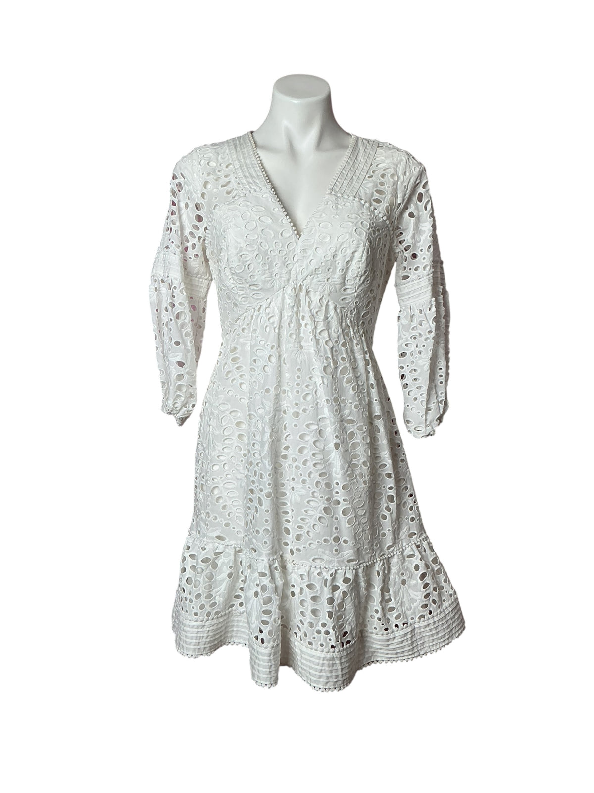 Lilly Pulitzer NWT Lucinda Dress Resort White Large Petal Eyelet - Size 4