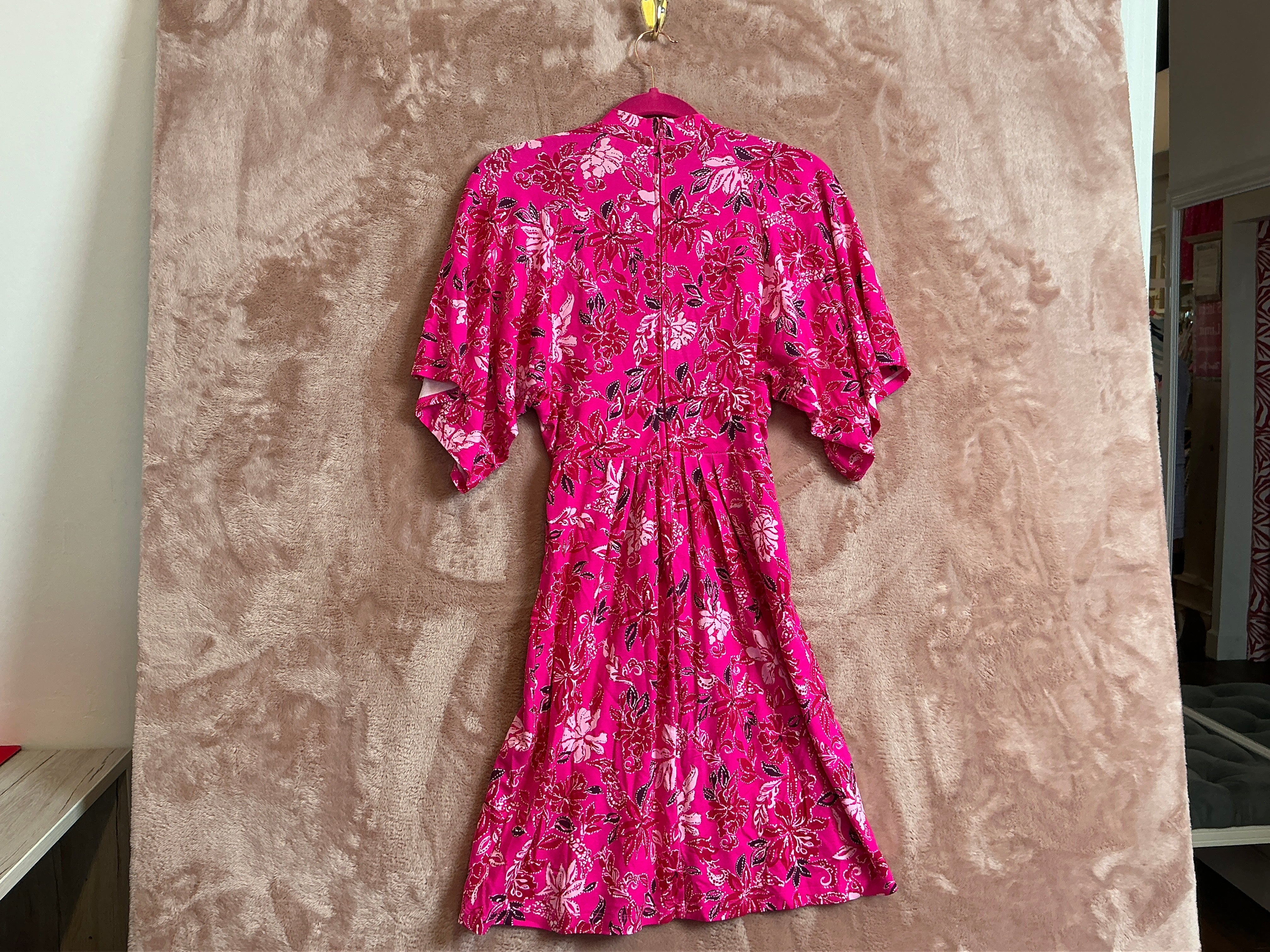 Lilly Pulitzer NWT - Wisteria Elbow Sleeve Dress - Passion Fruit Pink Giraffic Park - Size 0