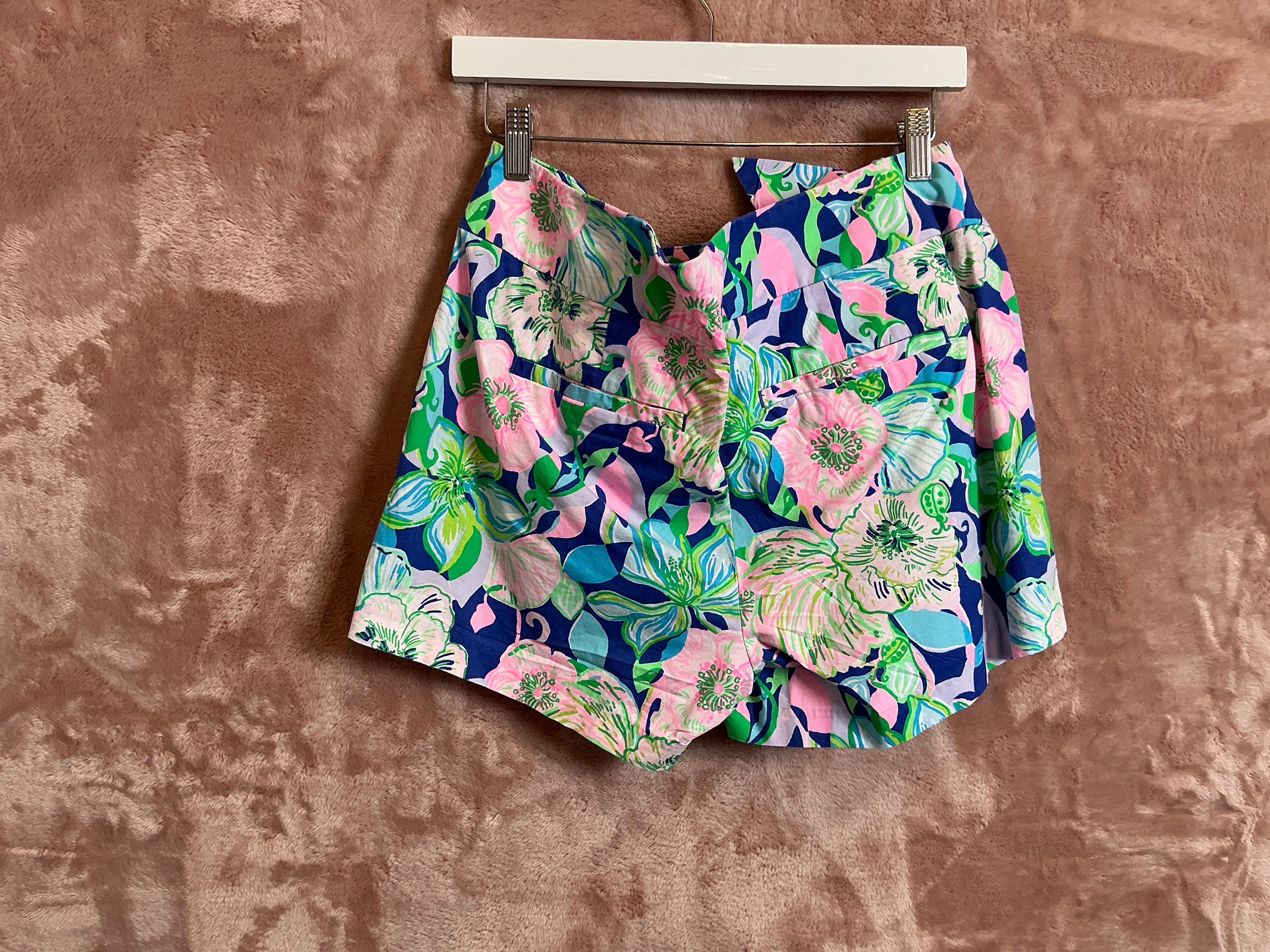 Lilly Pulitzer Short - Size 12