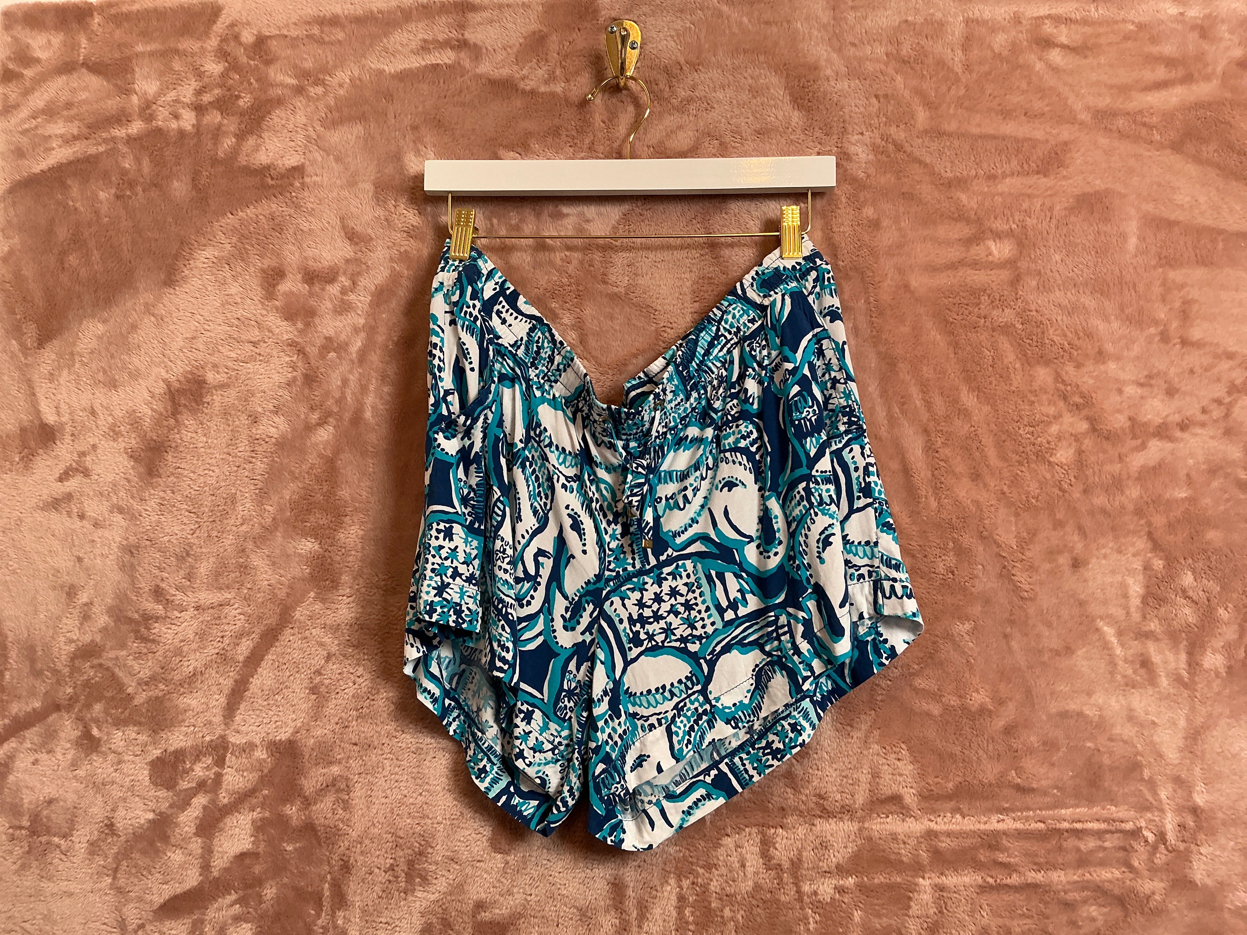 Lilly Pulitzer Short - Size XL