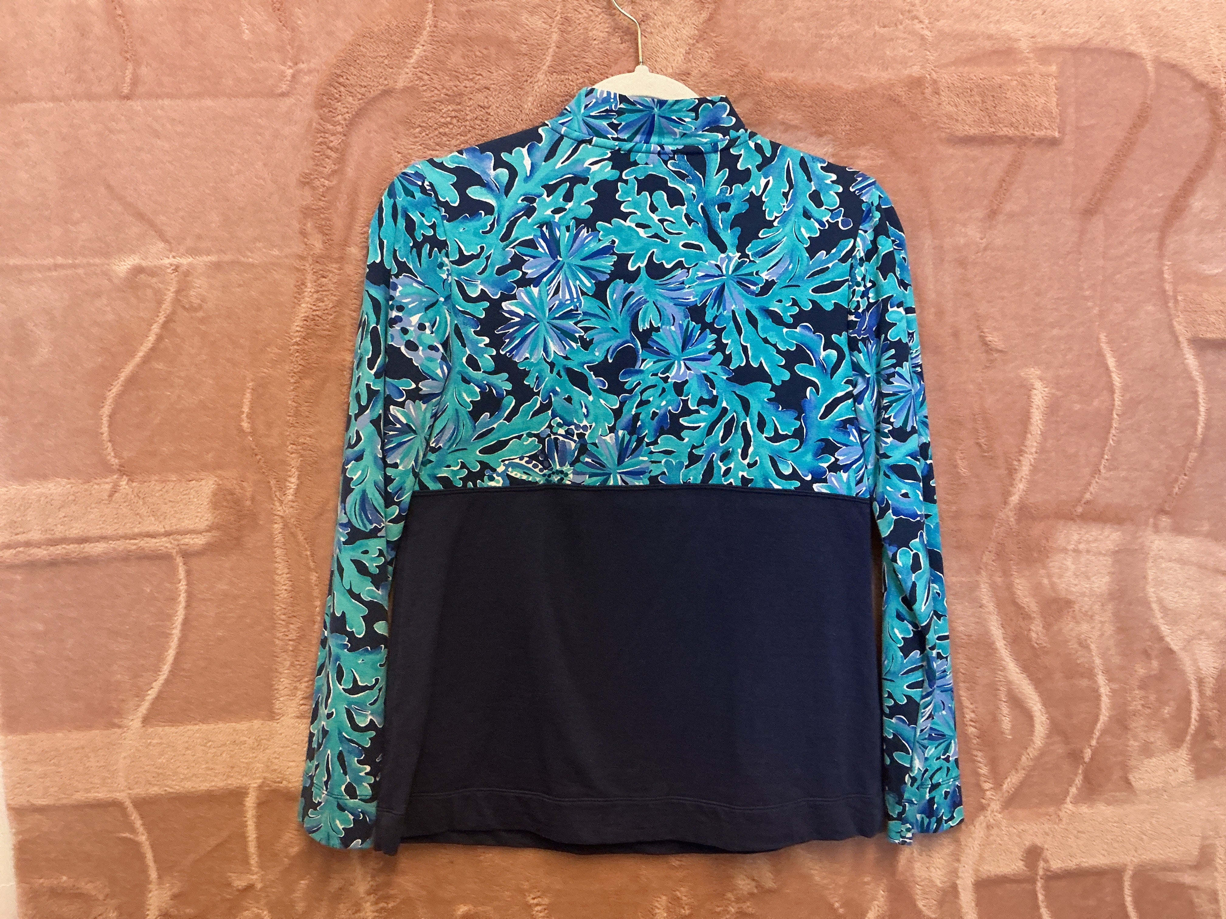 Lilly Pulitzer Long Sleeve Pullover - Size XS