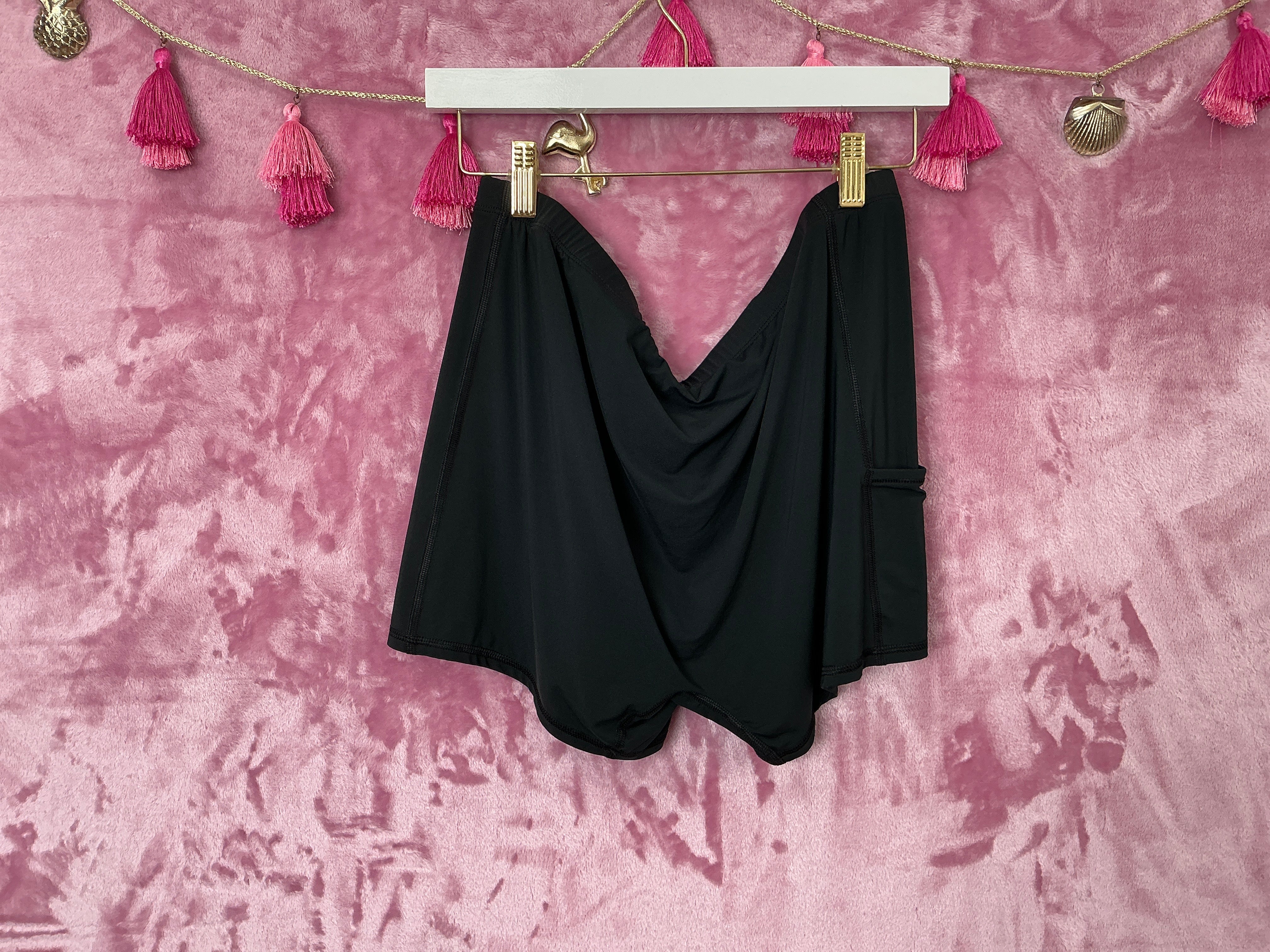 Lilly Pulitzer Short - Size XL