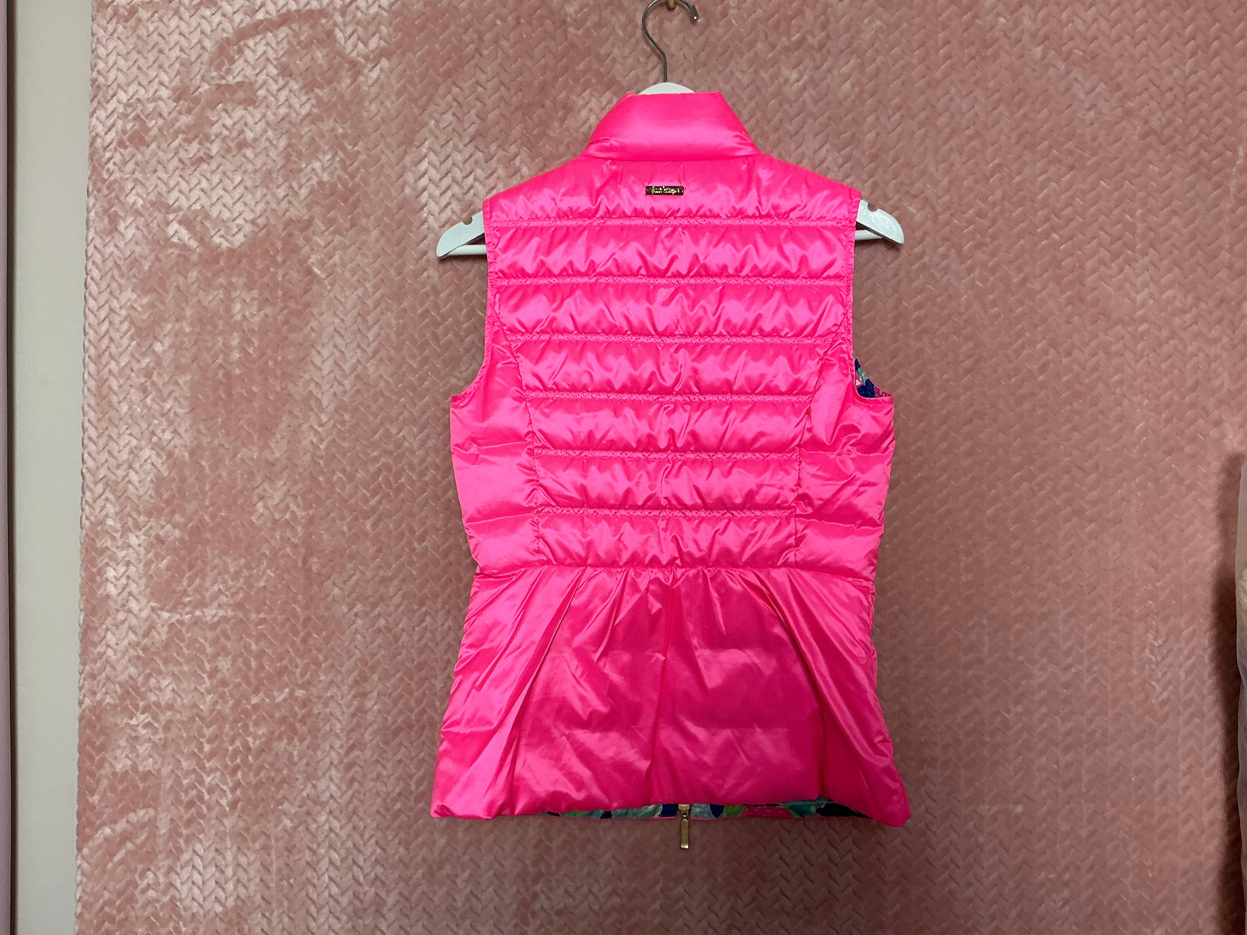 Lilly Pulitzer NWT Elana Puffer Vest Pink Sunset - Size XS