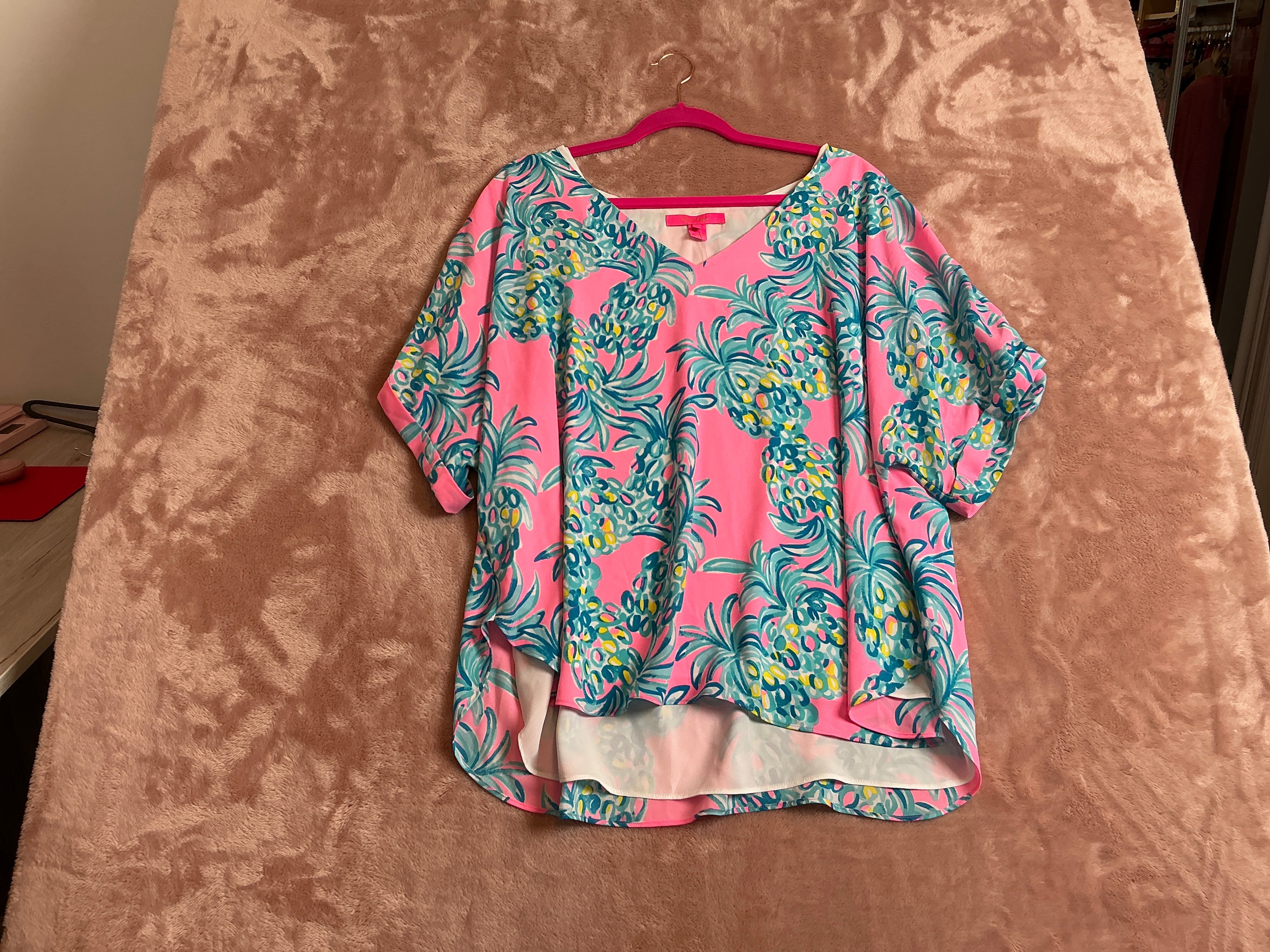 Lilly Pulitzer Top - Size XL