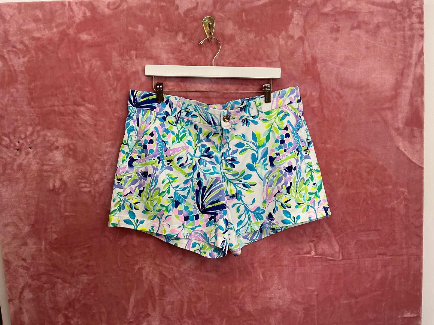 Lilly Pulitzer Kellar Stretch Short NWT, Shell Beach Size 16
