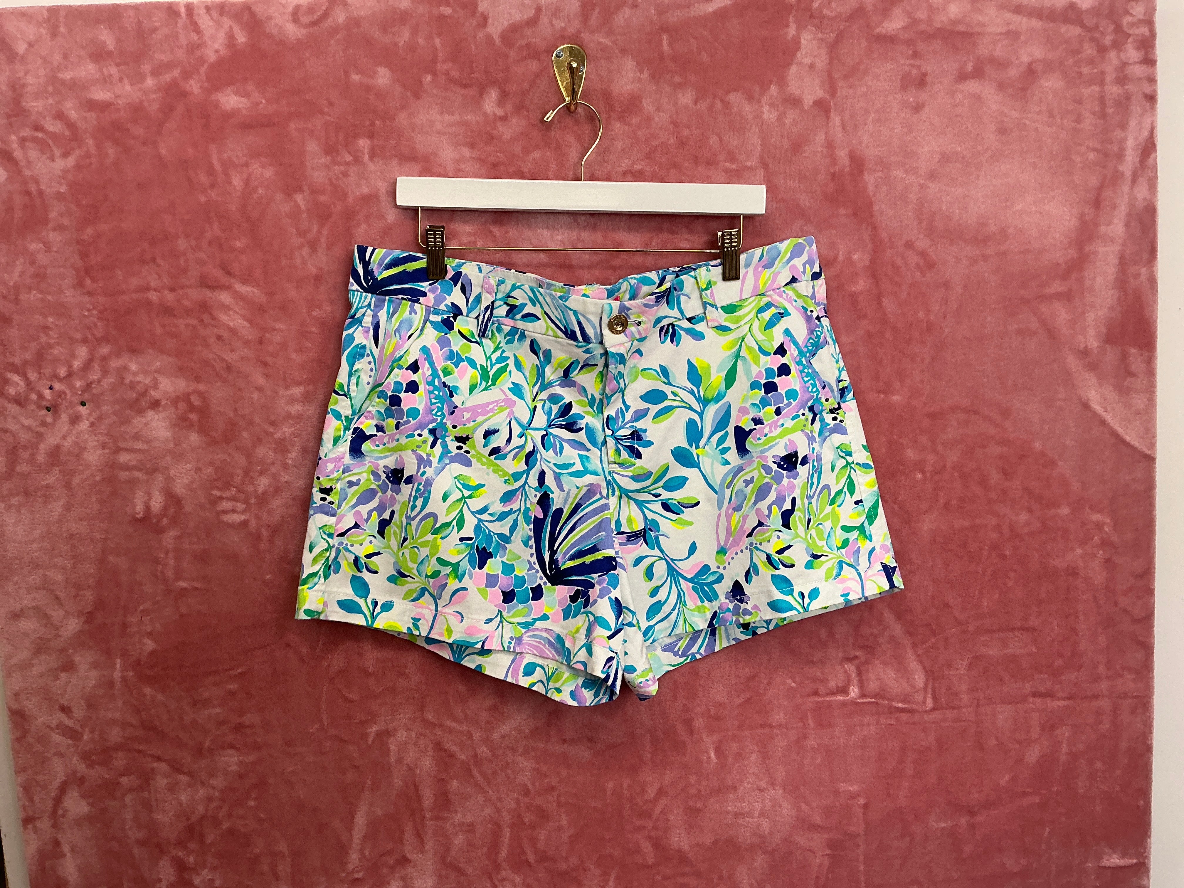 Lilly Pulitzer Kellar Stretch Short NWT, Shell Beach Size 16