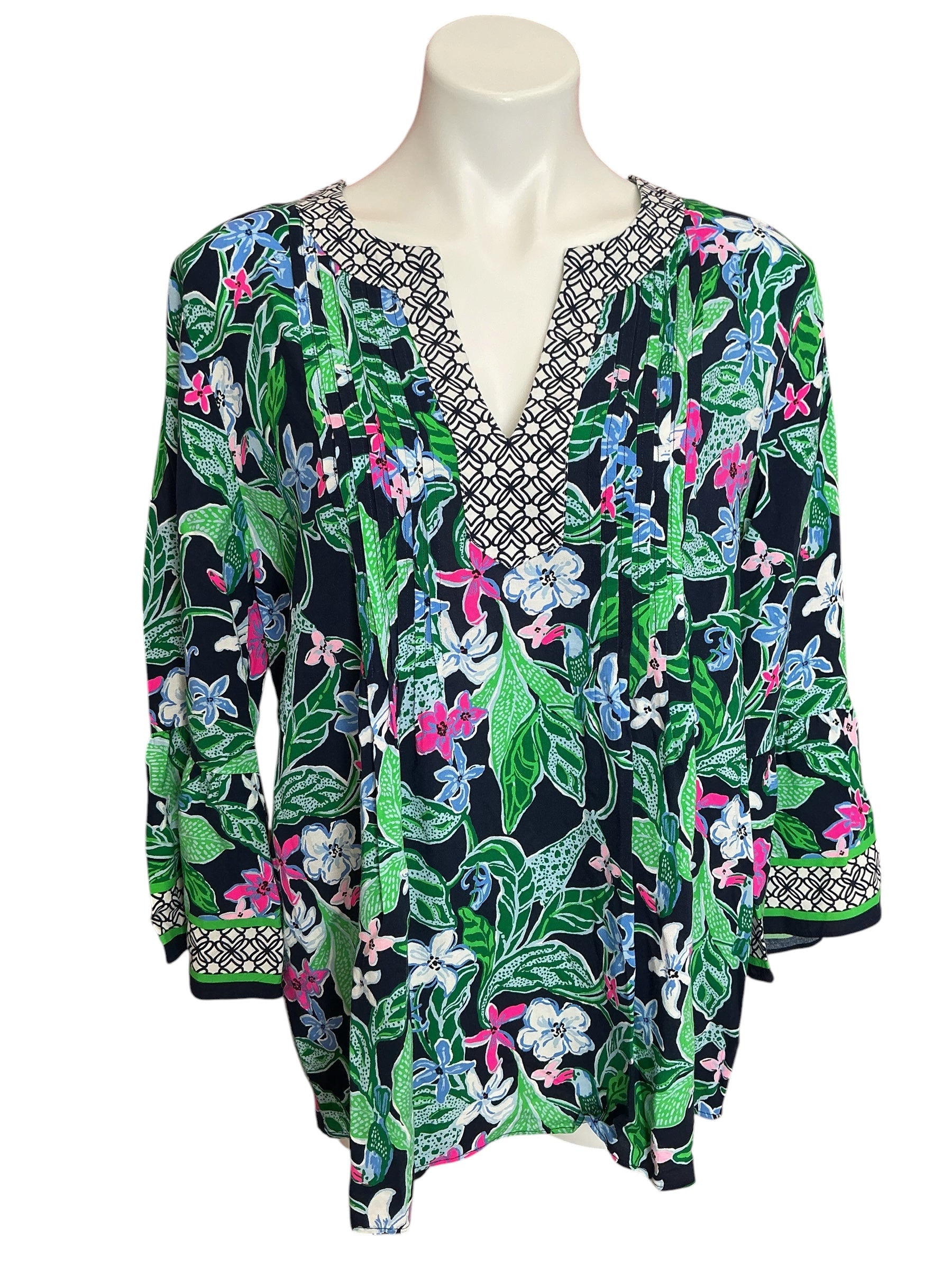 Lilly Pulitzer NWT Ellalynn Tunic Multi Untamed Engineered - Size L