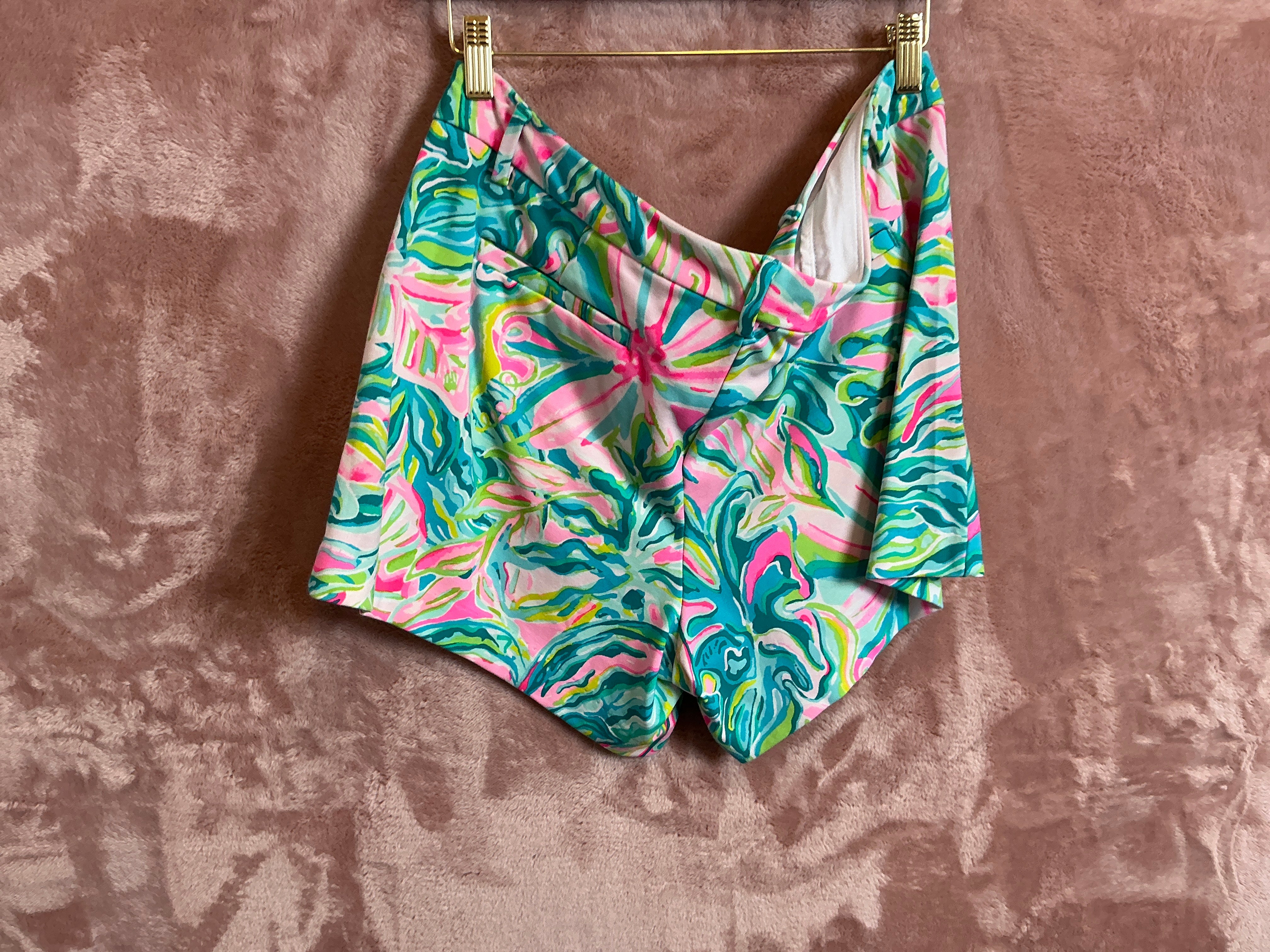 Lilly Pulitzer Short - Size 16