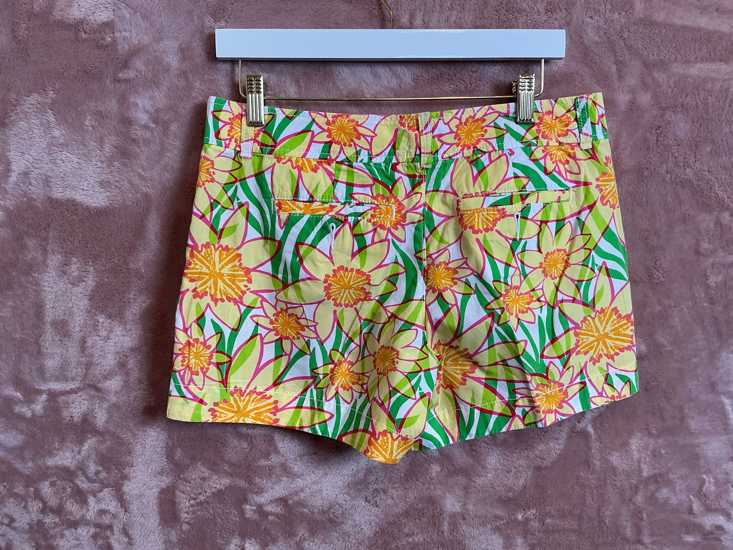 Lilly Pulitzer Short - Size 6