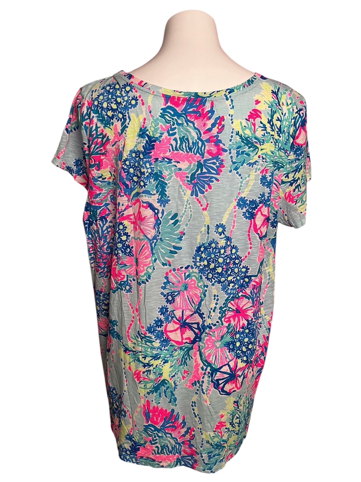 Lilly Pulitzer Etta V-Neck Tee Beach You To It - Size XXL