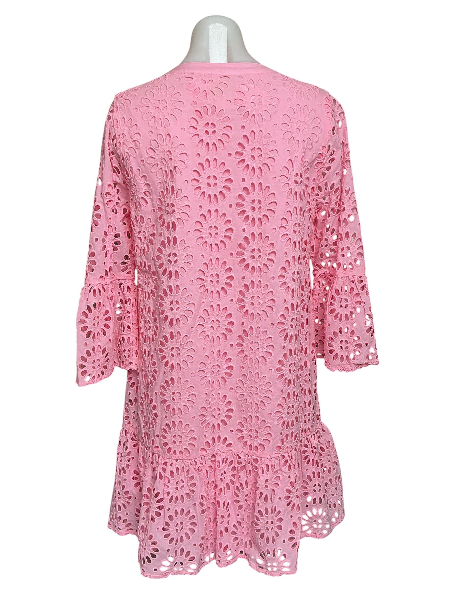 Lilly Pulitzer NWT Bekah 3/4 Sleeve Eyelet - Peony Pink Oversized Pinwheel Eyelet - Size S