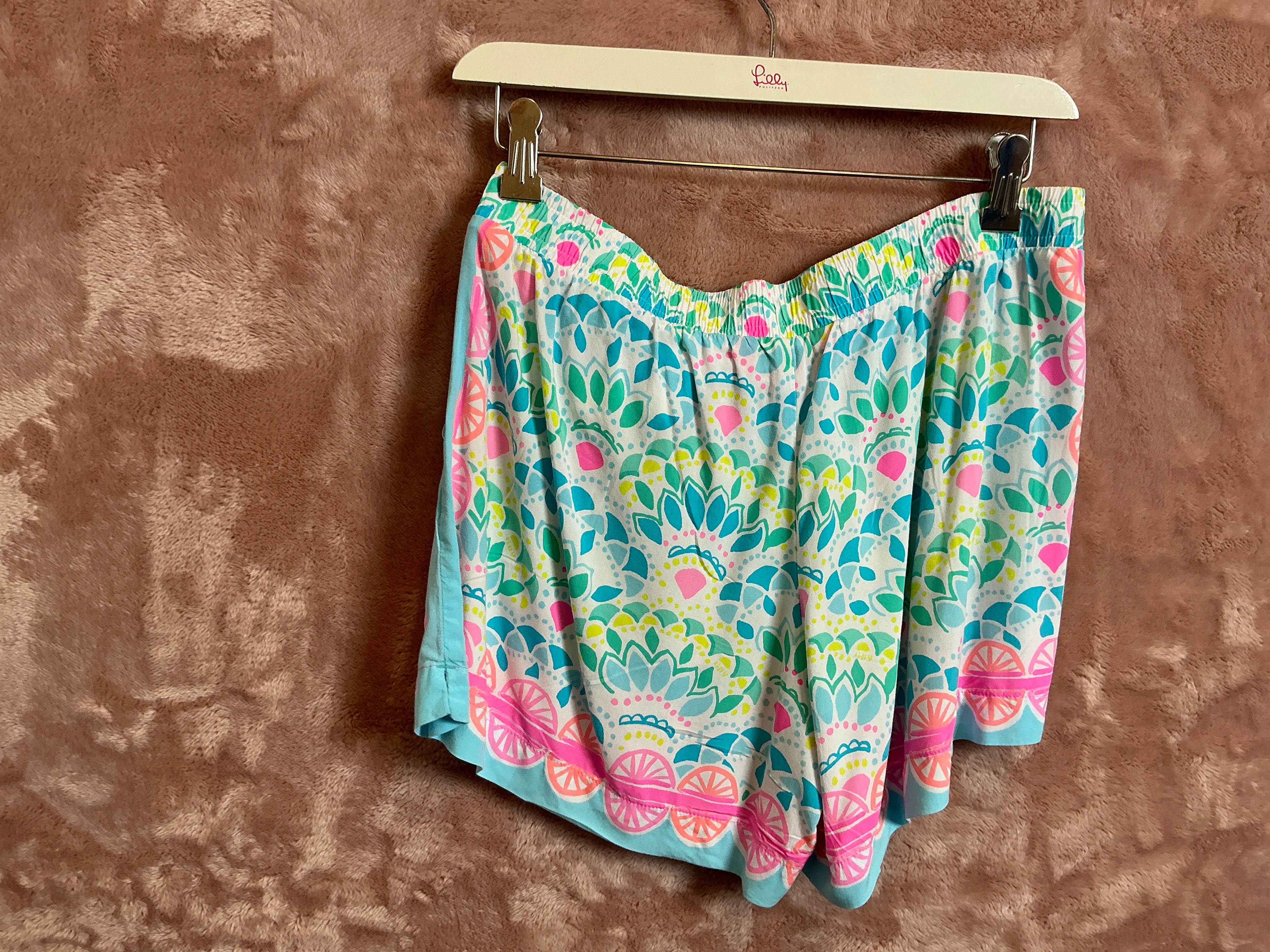 Lilly Pulitzer Short - Size M