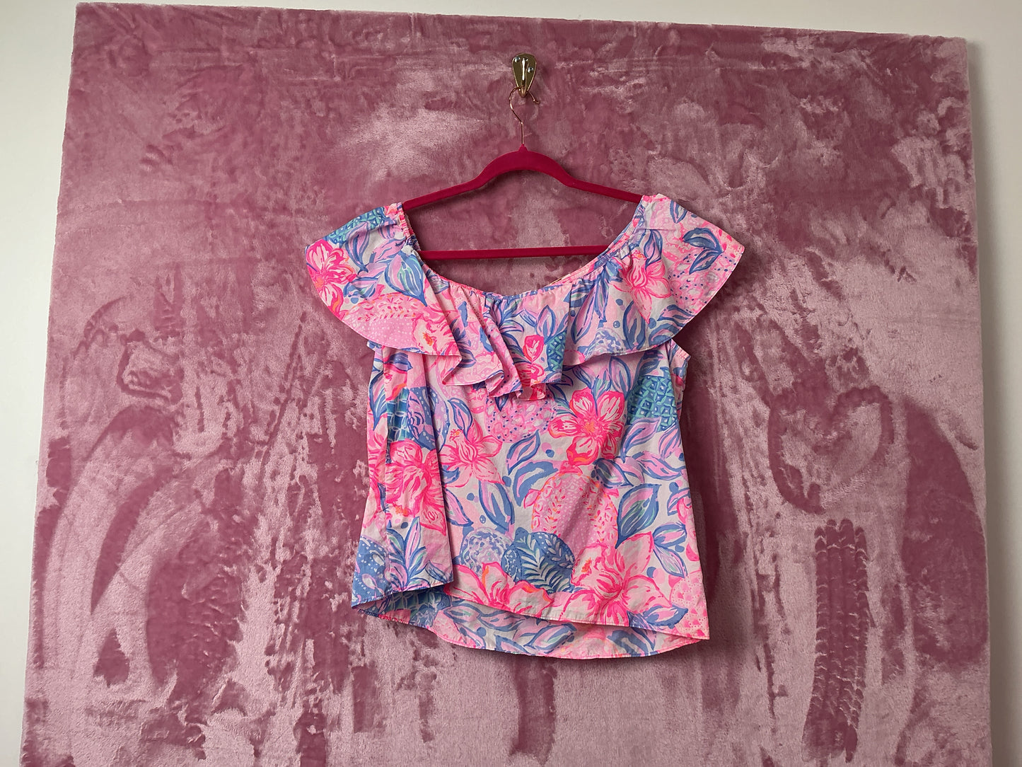Lilly Pulitzer Short Sleeve Top - Size S