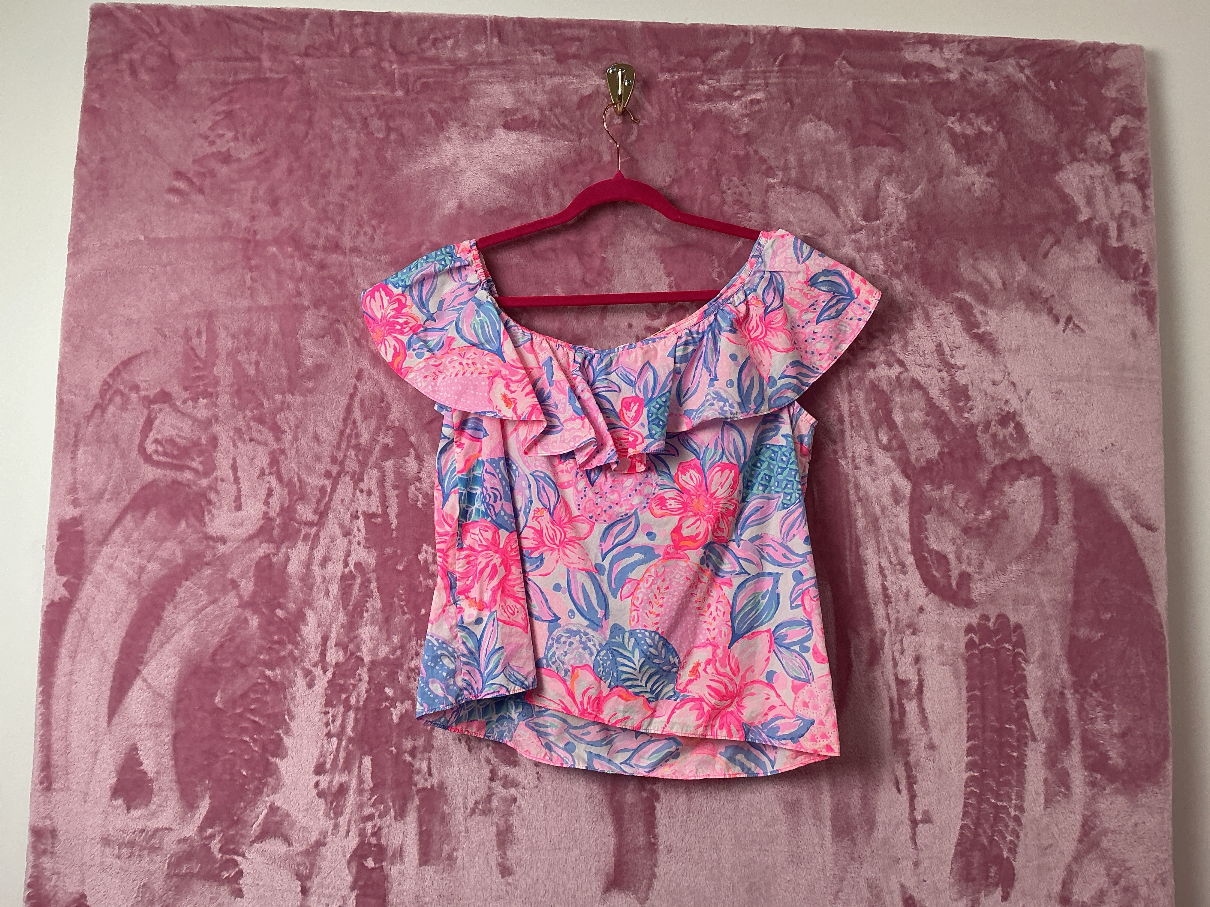 Lilly Pulitzer Short Sleeve Top - Size S
