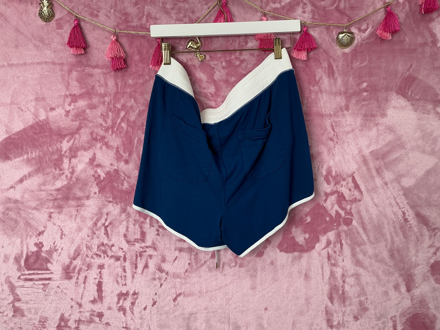 Lilly Pulitzer Short - Size XL