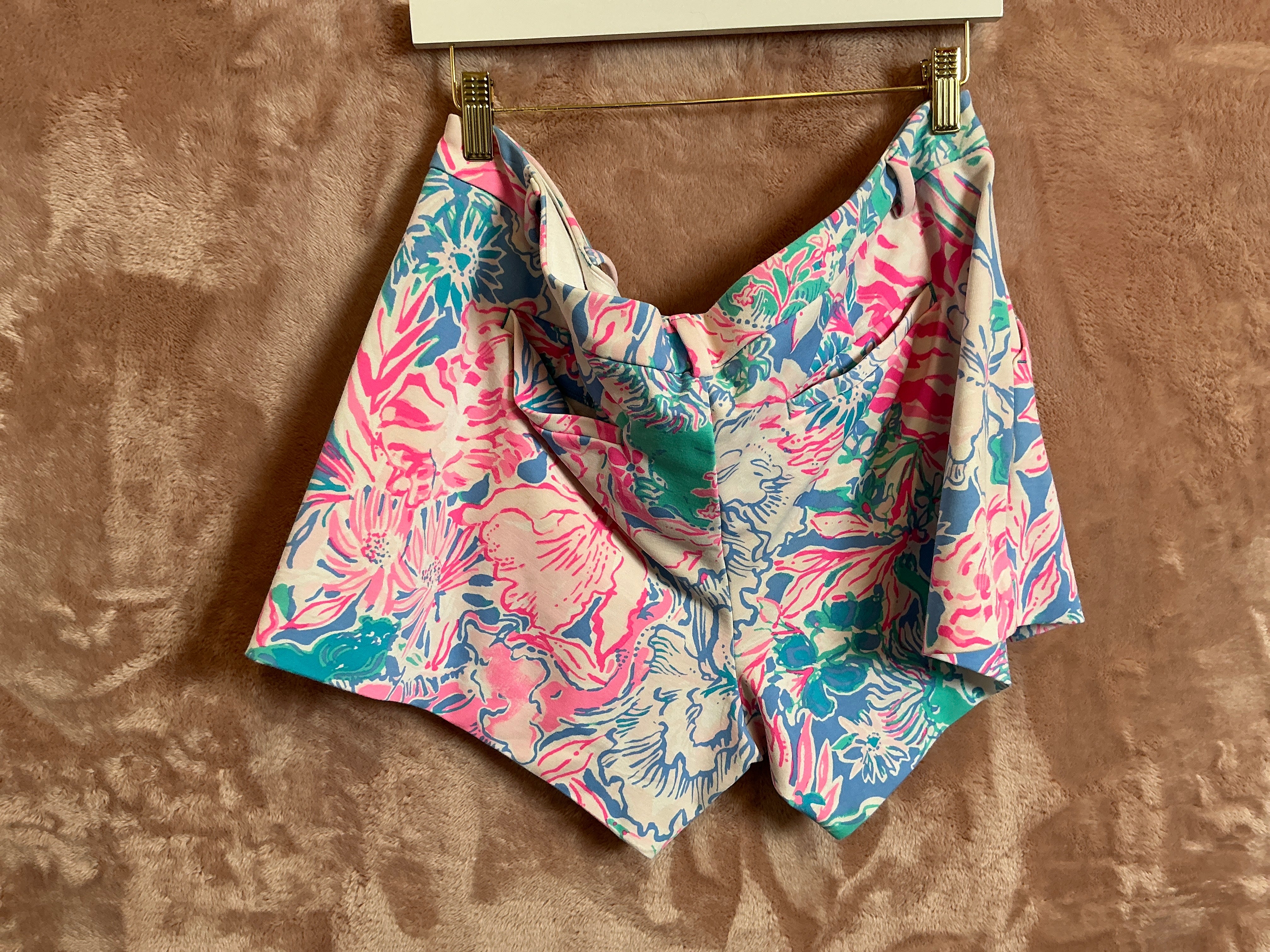 Lilly Pulitzer Short - Size 16