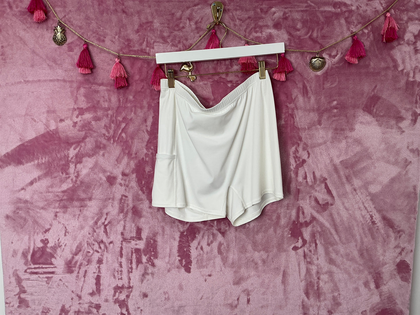 Lilly Pulitzer Short NWT - Size L