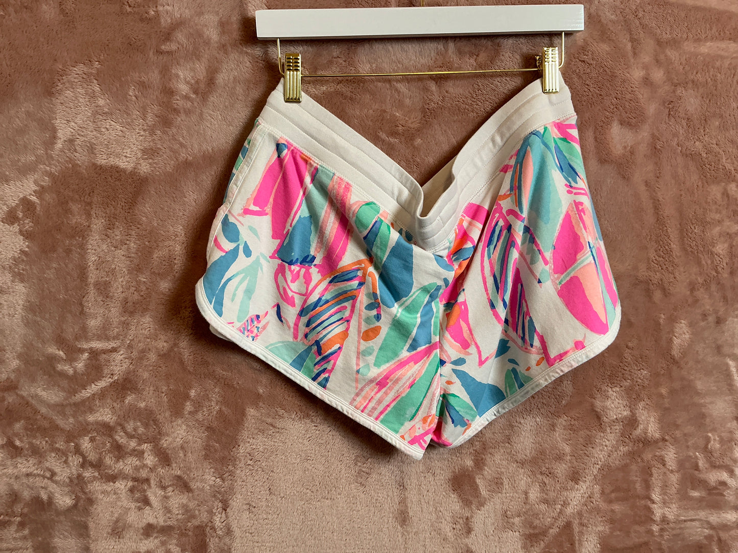 Lilly Pulitzer Short - Size XL