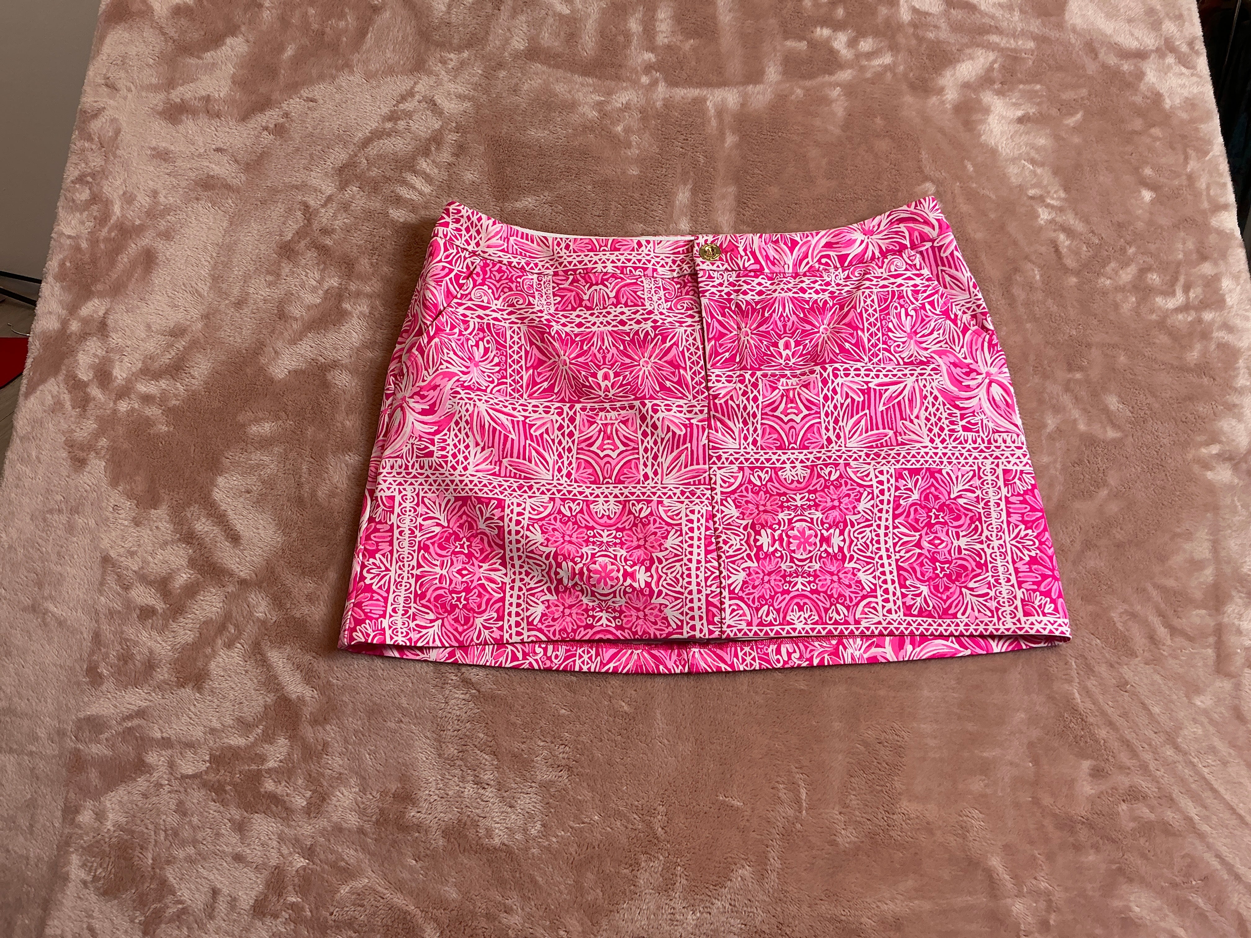 Lilly Pulitzer Shorts - Size 16