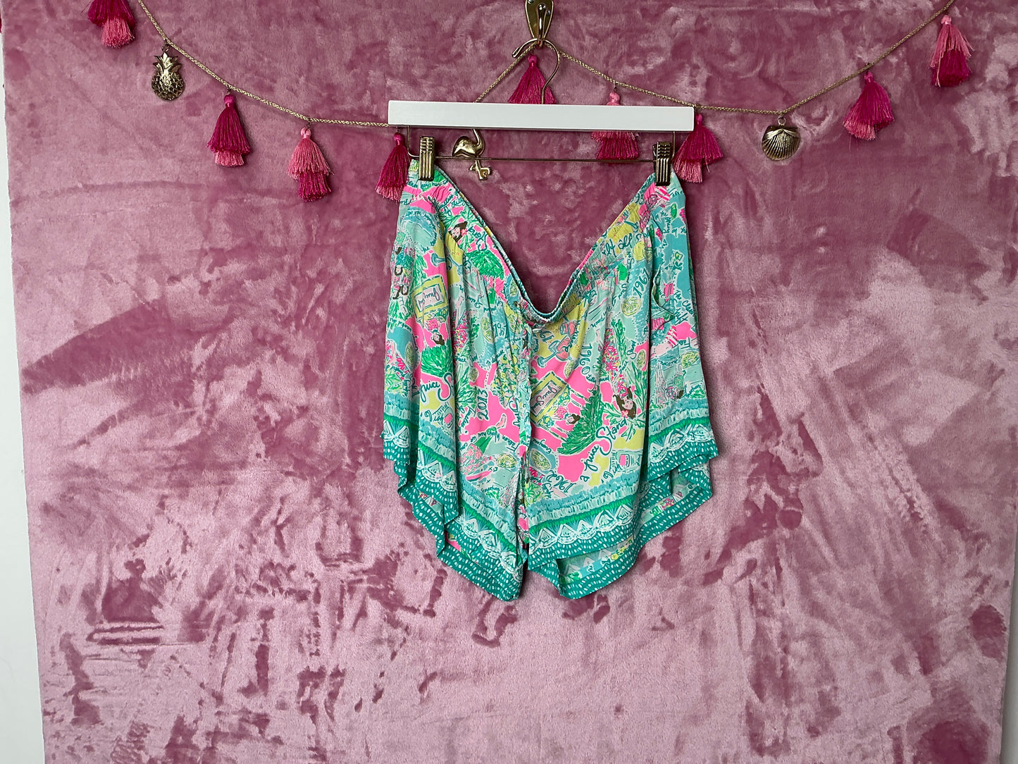 Lilly Pulitzer Short - Size XL