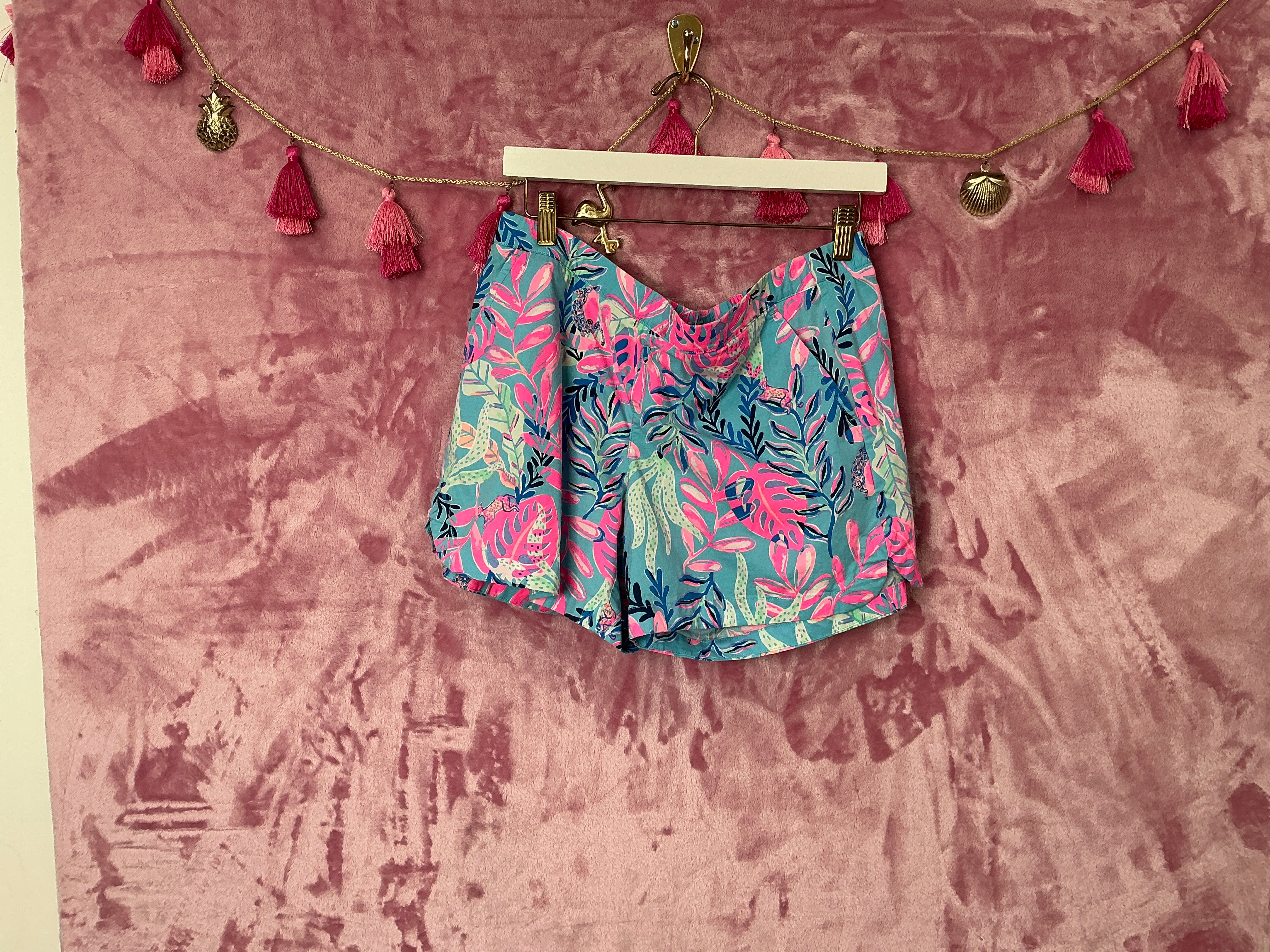 Lilly Pulitzer Short - Size L