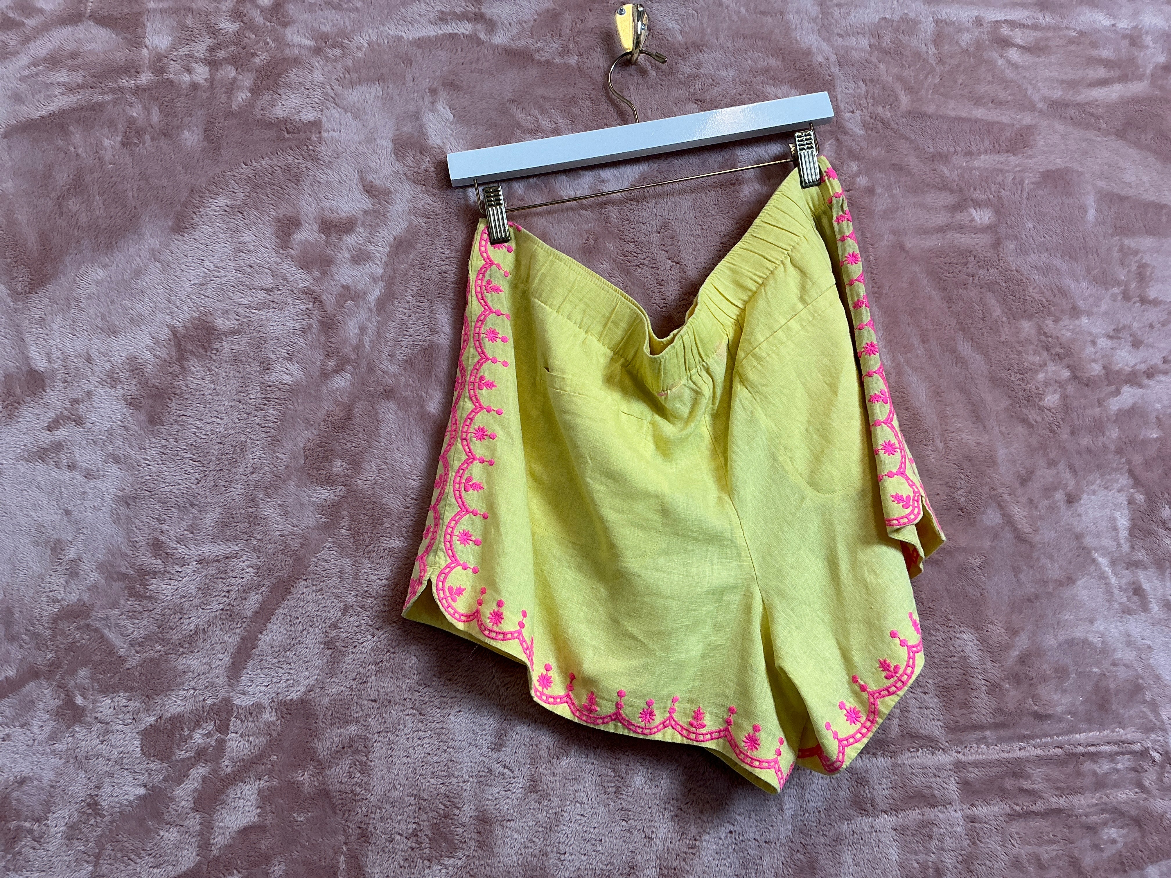 Lilly Pulitzer Short - Size XL