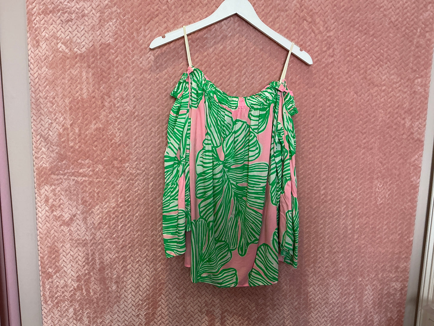 Lilly Pulitzer Top - Size XL