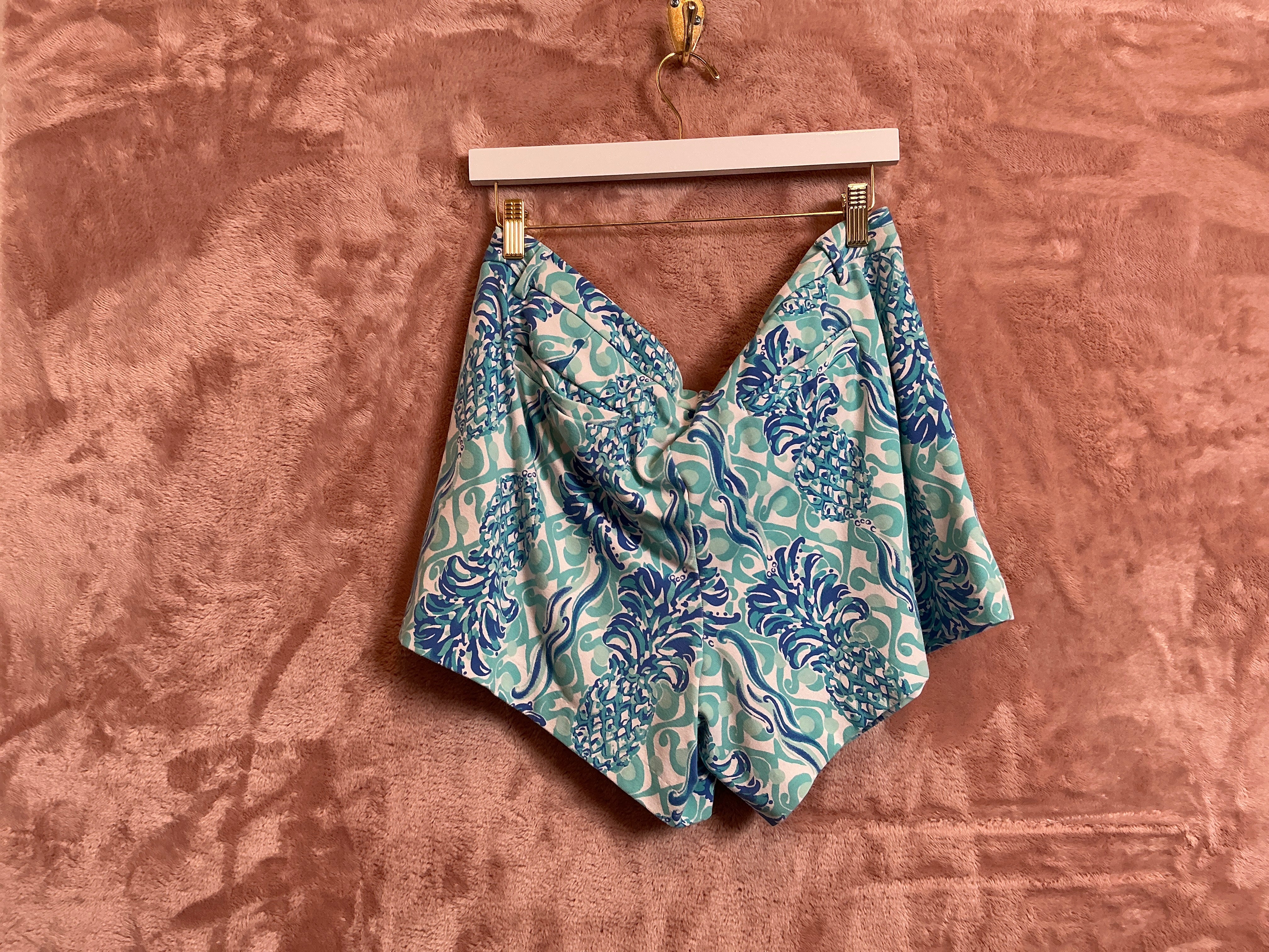 Lilly Pulitzer Short - Size 16