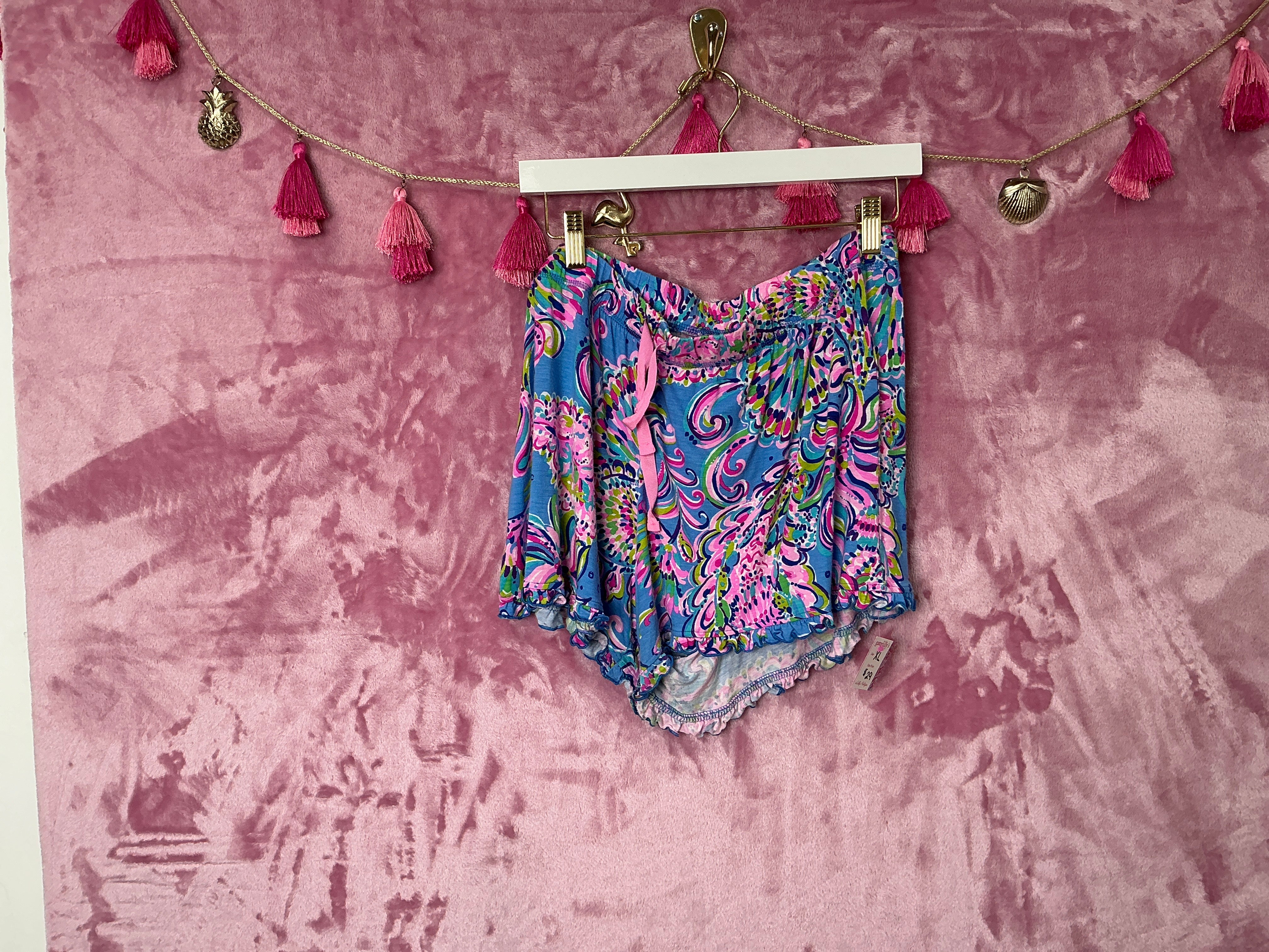 Lilly Pulitzer Short - Size XL