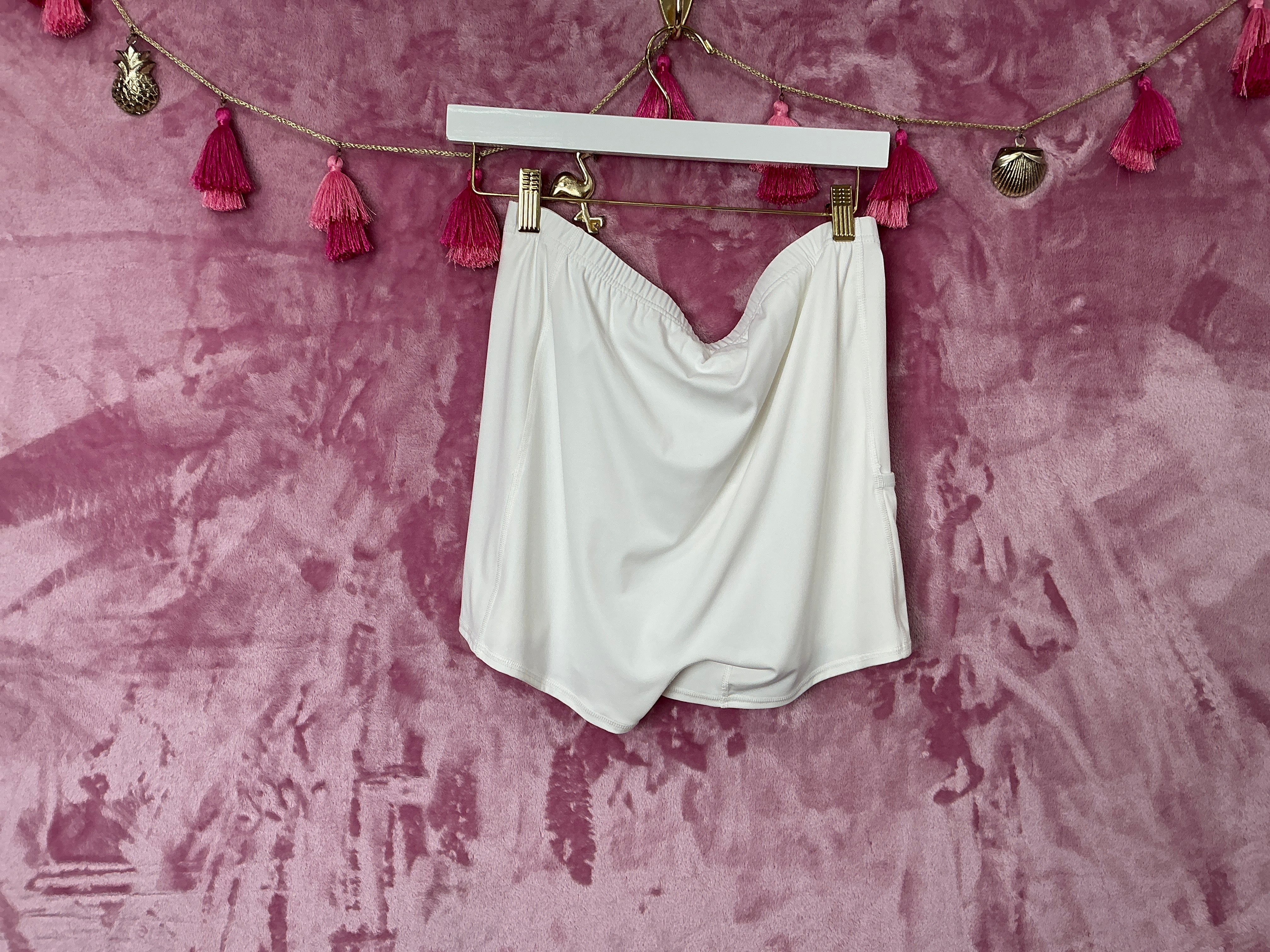 Lilly Pulitzer Short NWT - Size L