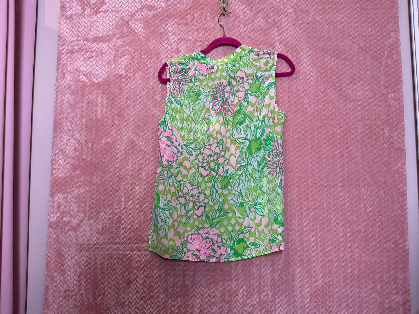 Lilly Pulitzer NWT Sleeveless Elsa Top Fauna Green Lime Feeling Good - Size S