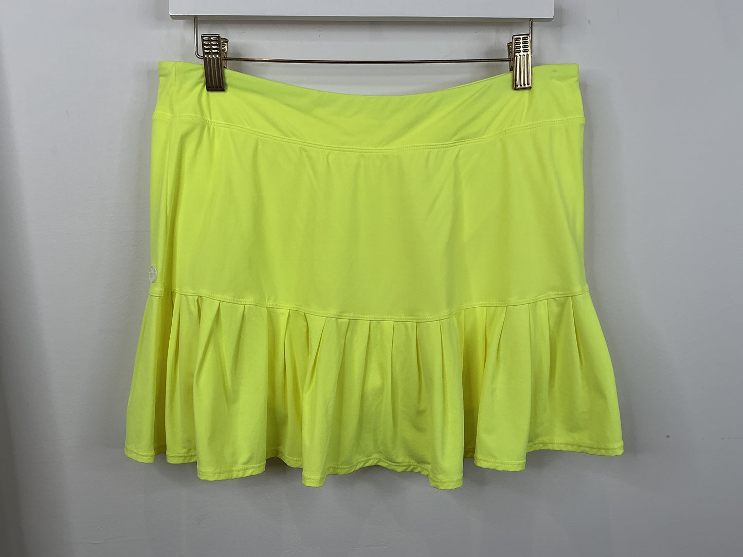Lilly Pulitzer NWT Taye Skort UPF 50+ Prickly Pear Yellow - Size L