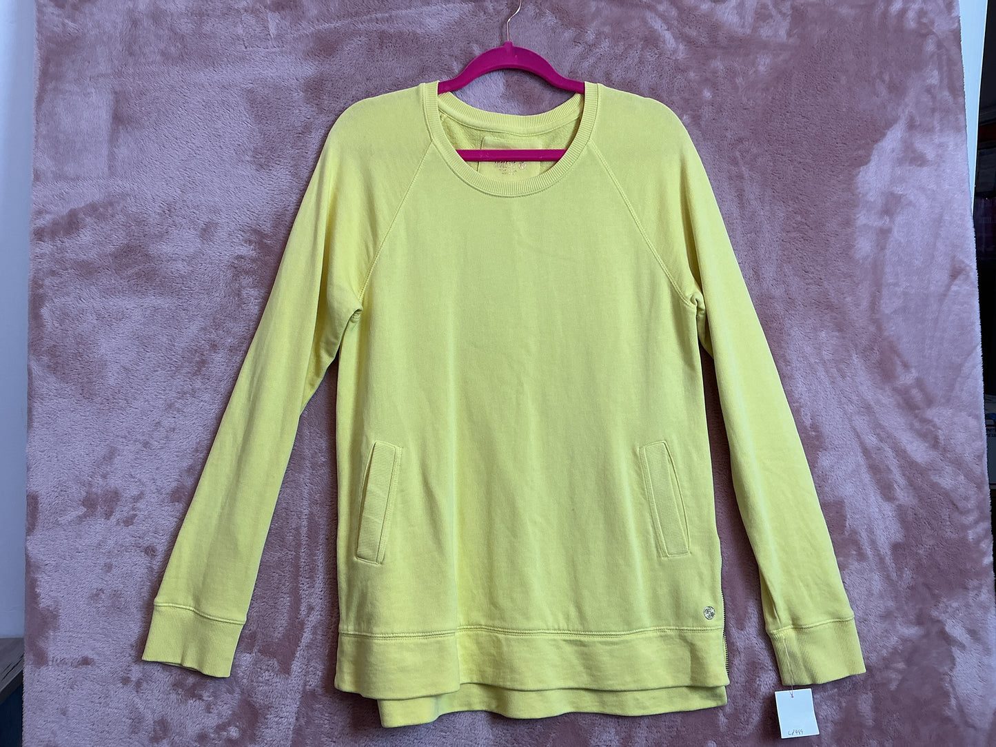 Lilly Pulitzer Sweatshirt - Size M